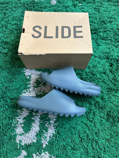 Yeezy Slide “Slate Marine”