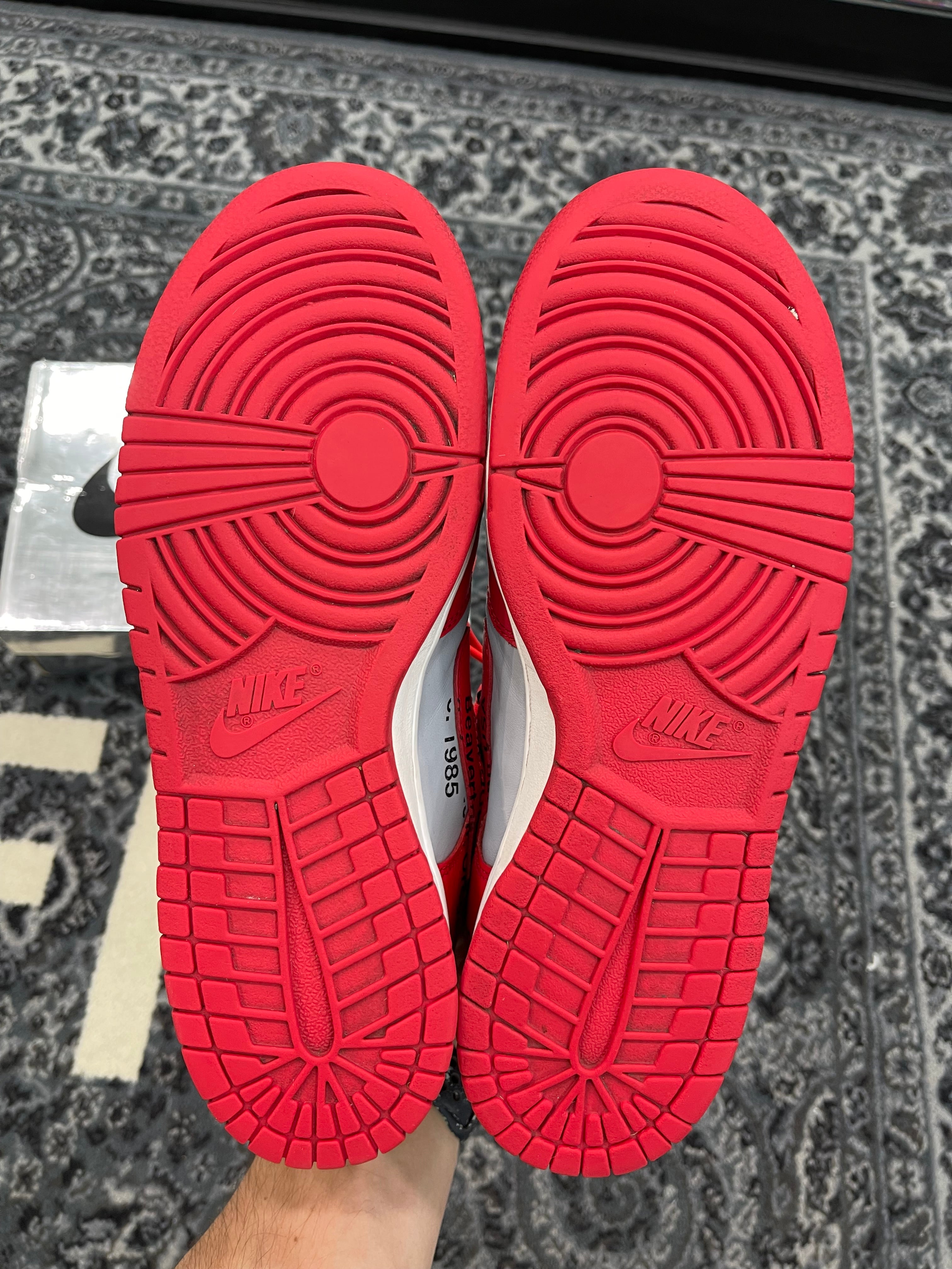 Nike Dunk Off-White “University Red”