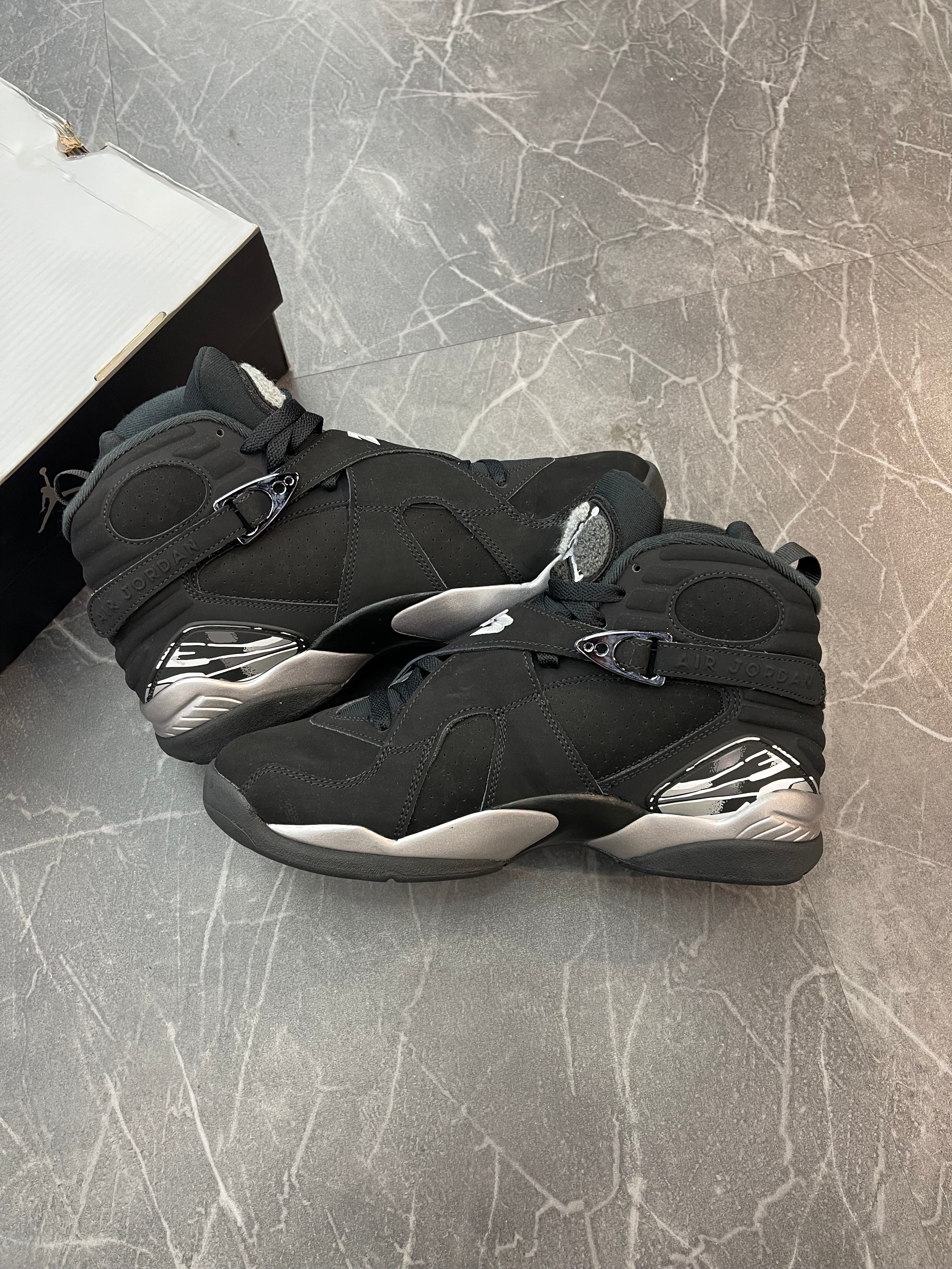Jordan 8 “Chrome”