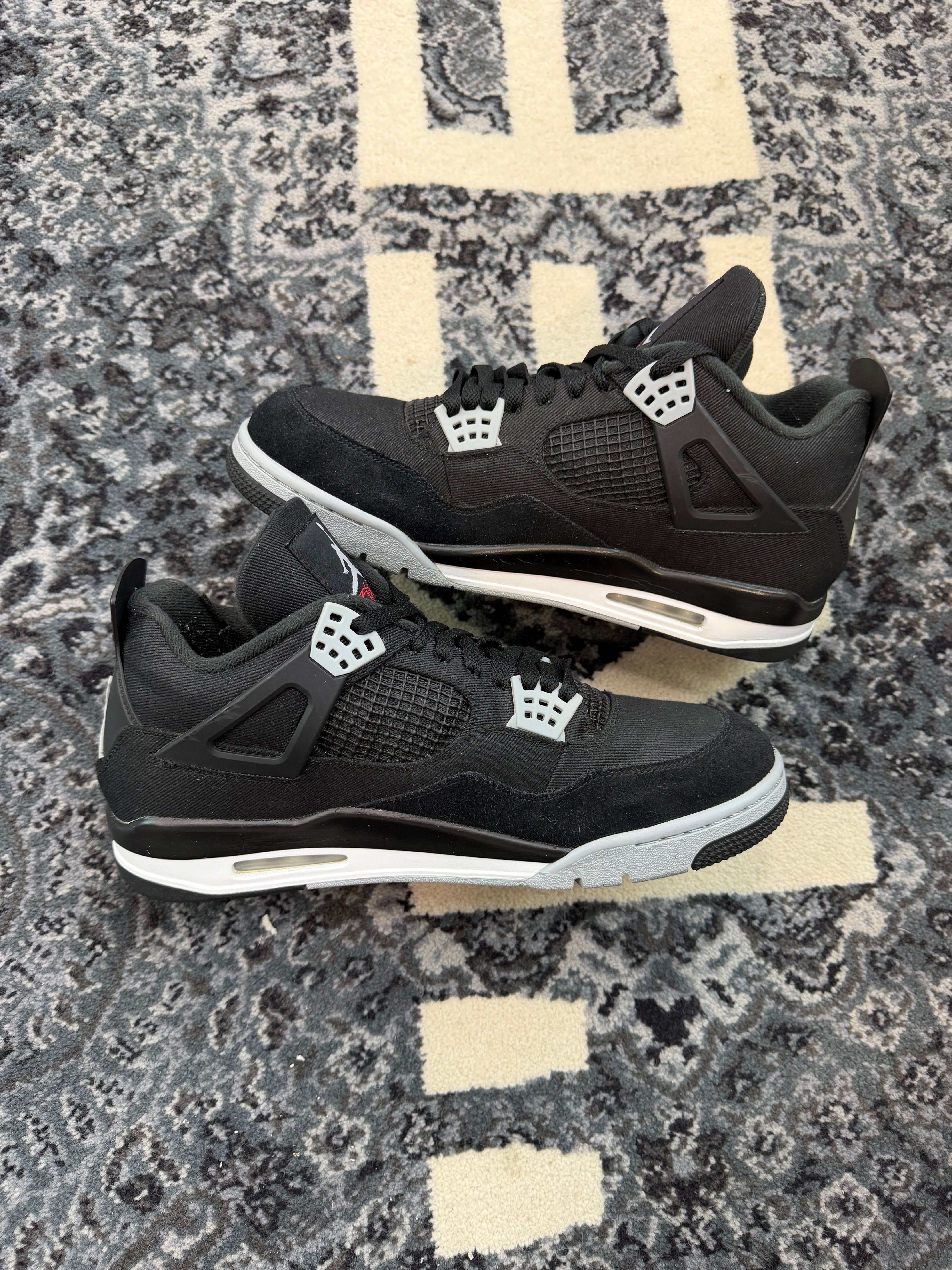 Jordan 4 “Black Canvas”