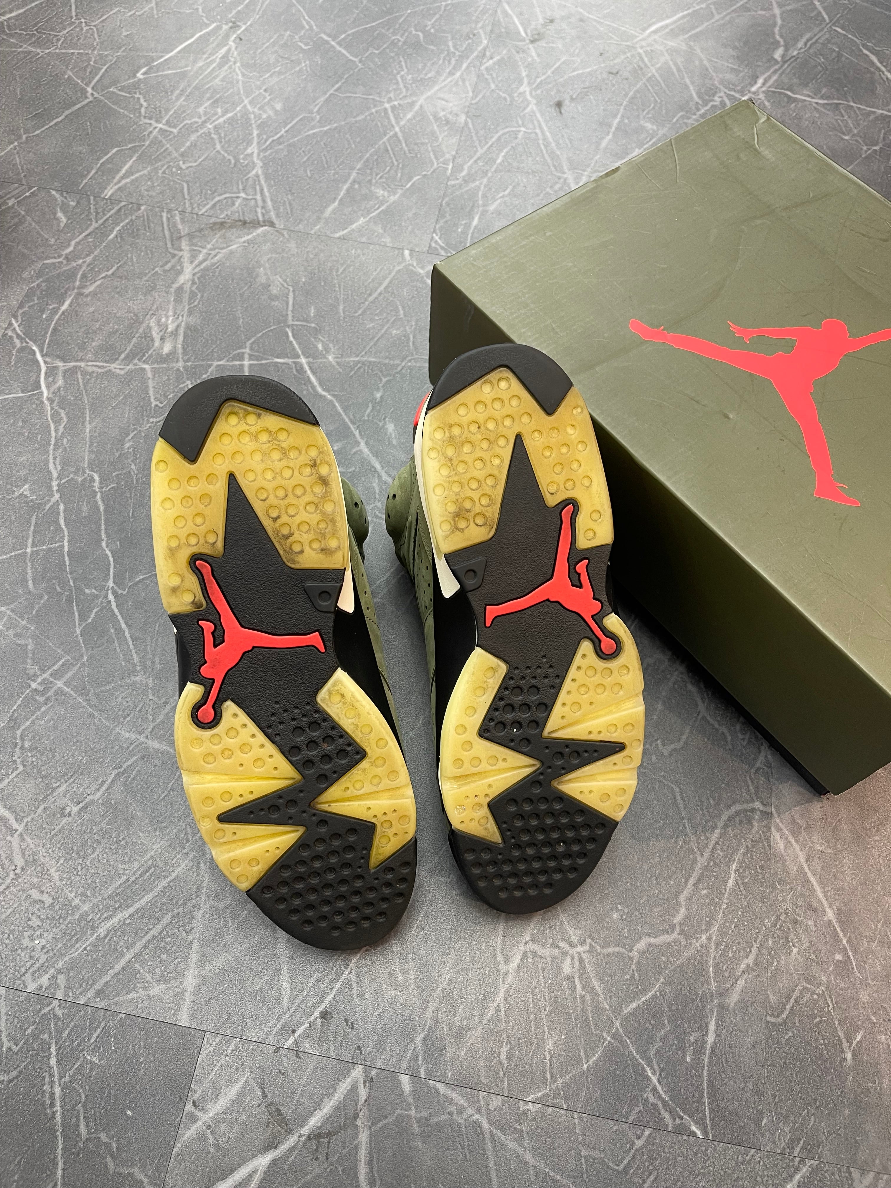 Jordan 6 Travis Scott “Olive”
