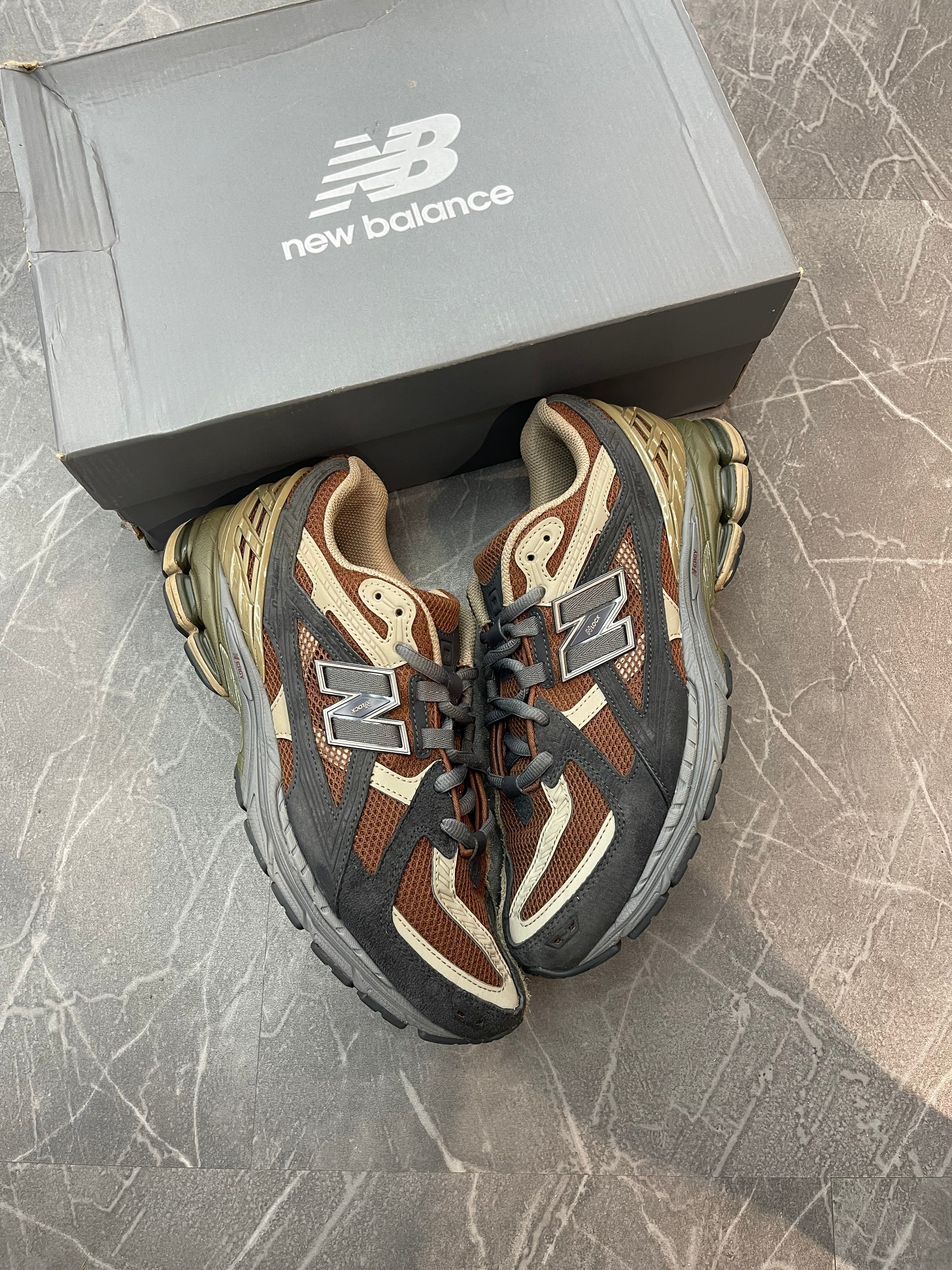 New Balance x Undefeated 1906U “Rich Oak Phantom”