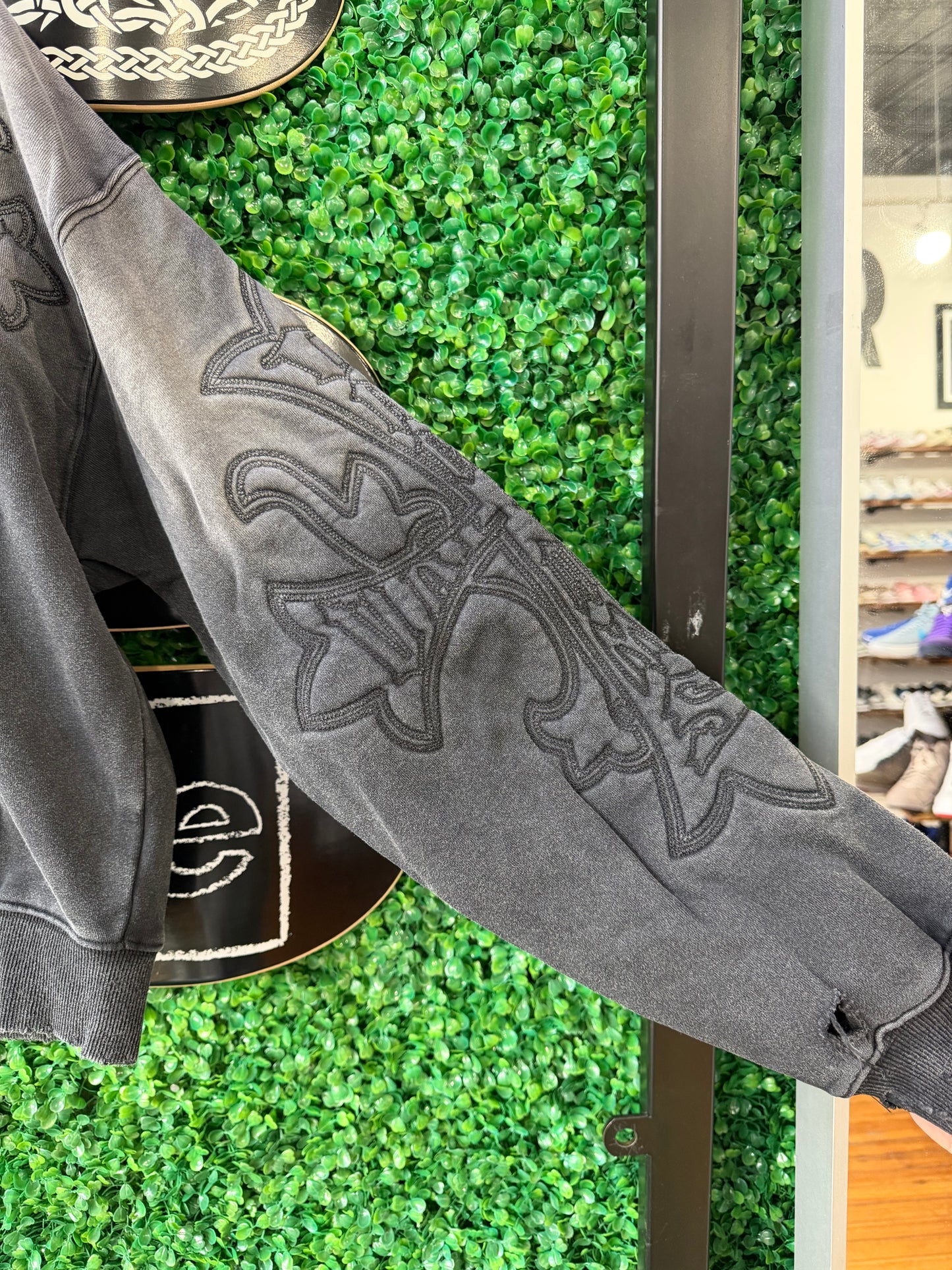 Vale Carver Zip-Up “Black”