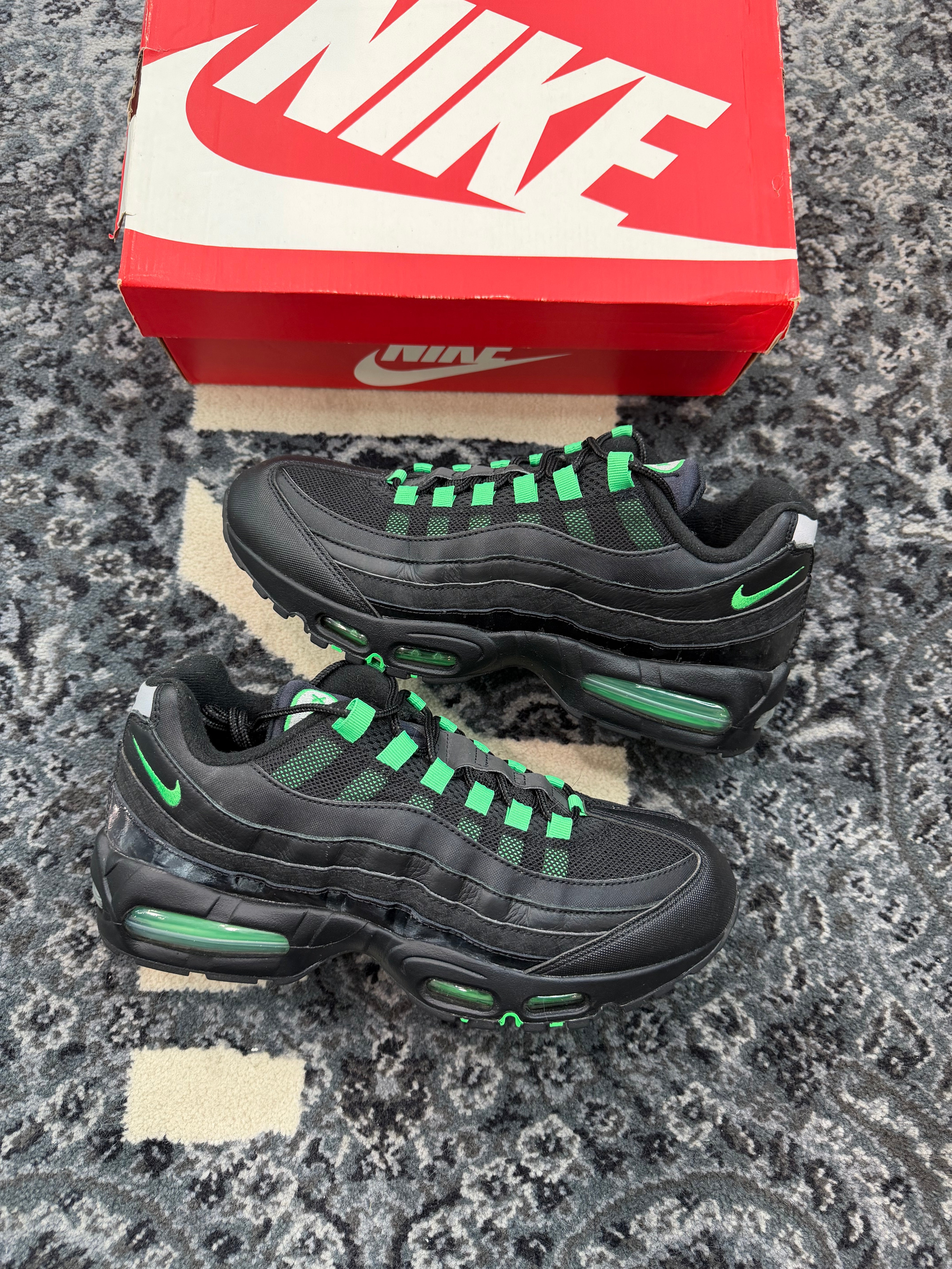 Nike Air Max 95 “Green Shock”