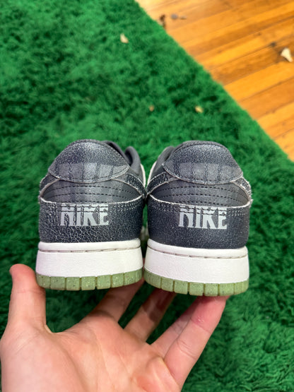 Nike Dunk Low “Halloween”