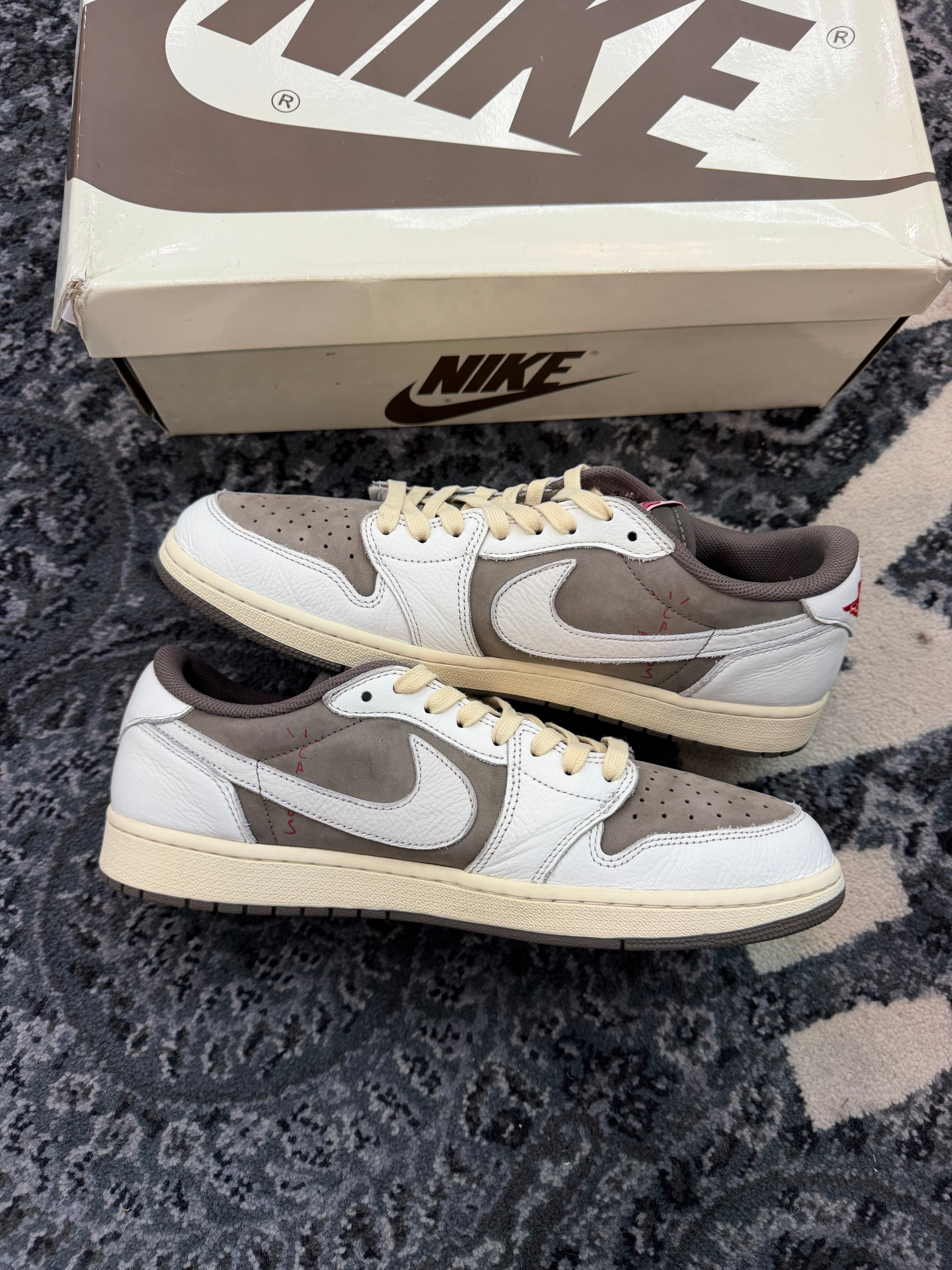 Jordan 1 Low Travis Scott “Reverse Mocha”