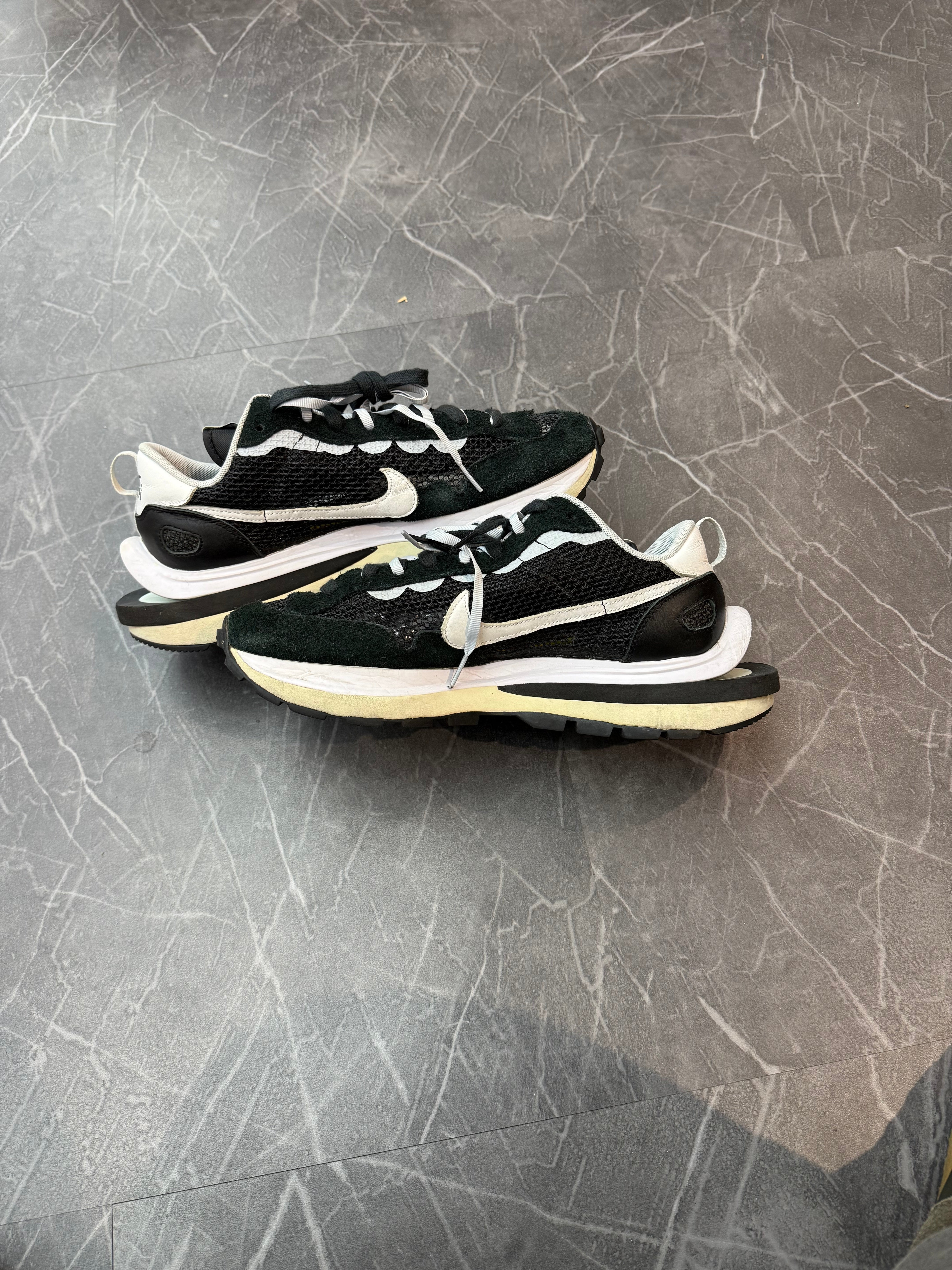 Nike Sacai Vaporwaffle “Black White”