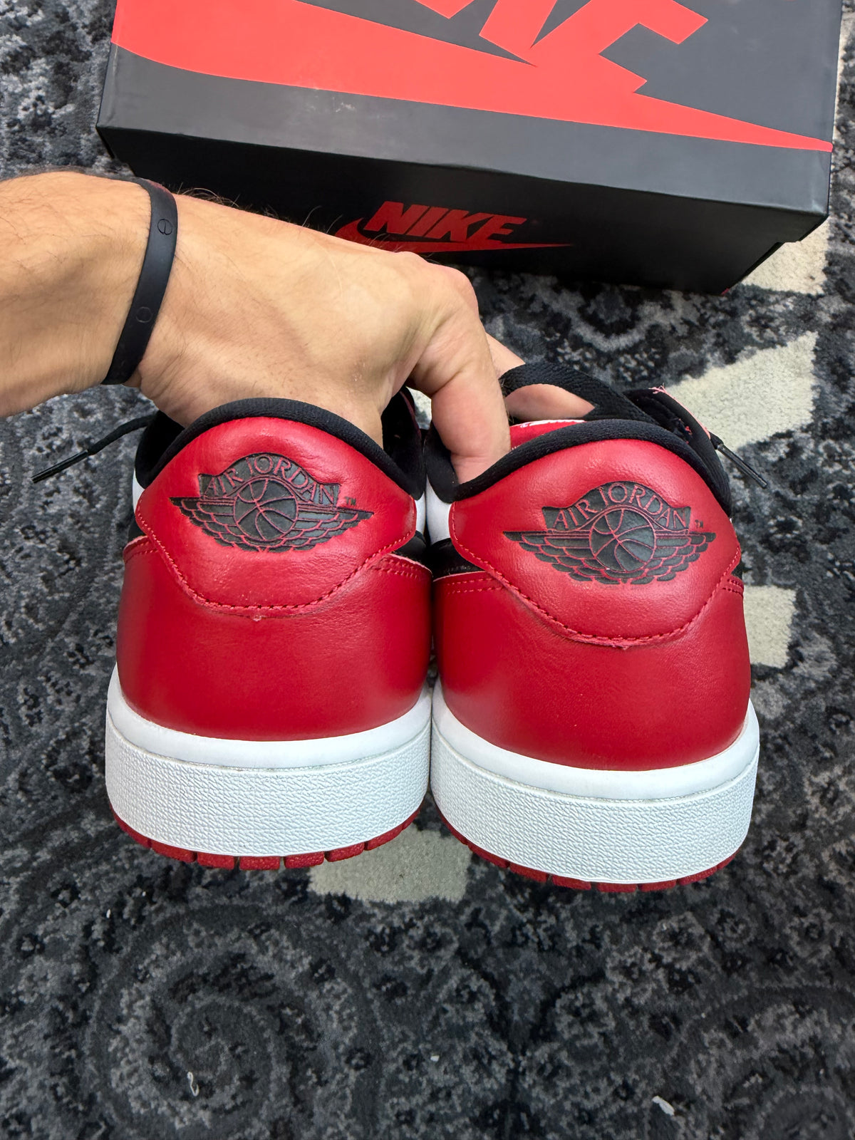Jordan 1 Low “Chicago”