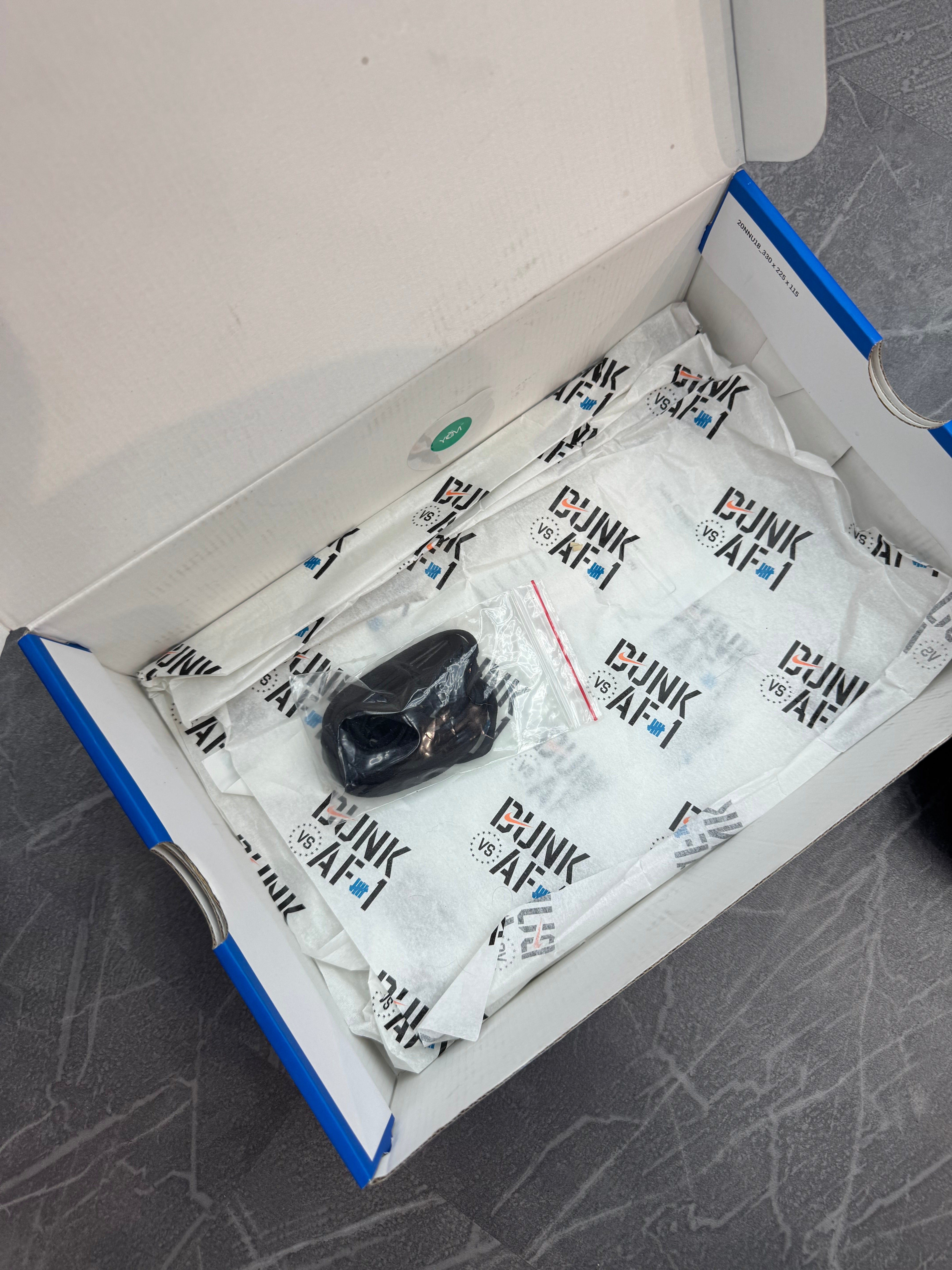 Nike Dunk Low SP Undefeated 5 On It Black