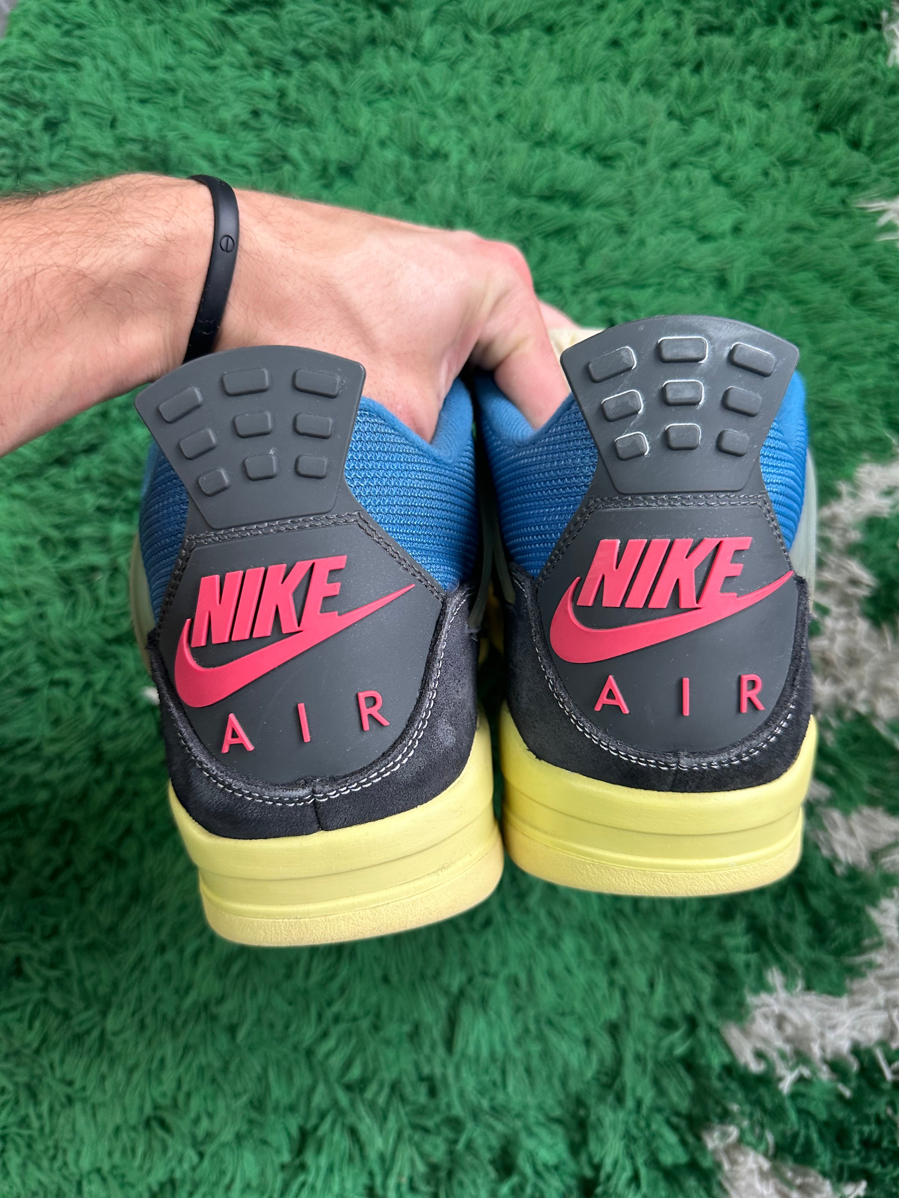 Jordan 4 Union “Off Noir”