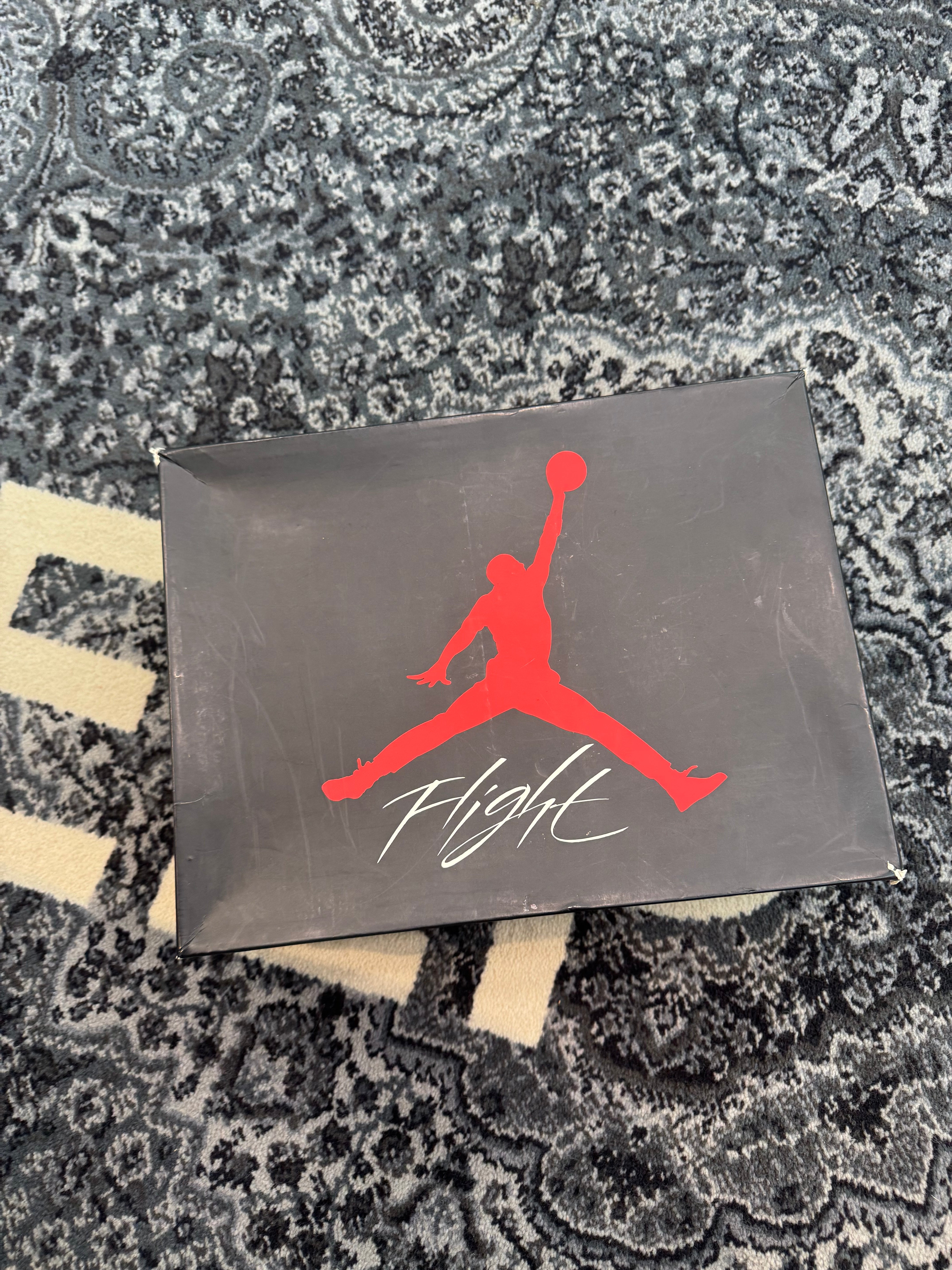 Jordan 4 White Cement (2016)