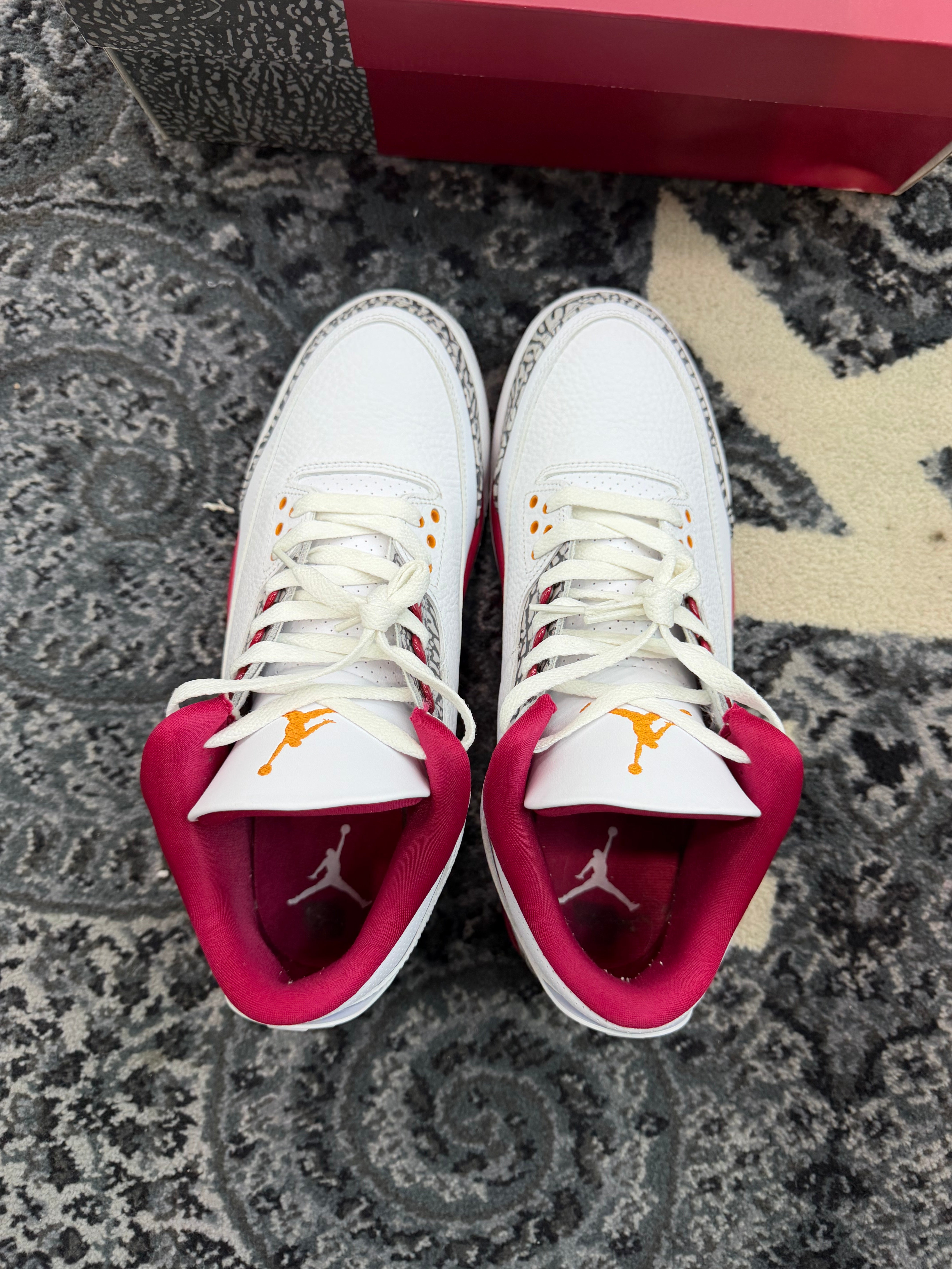 Jordan 3 “Cardinal”