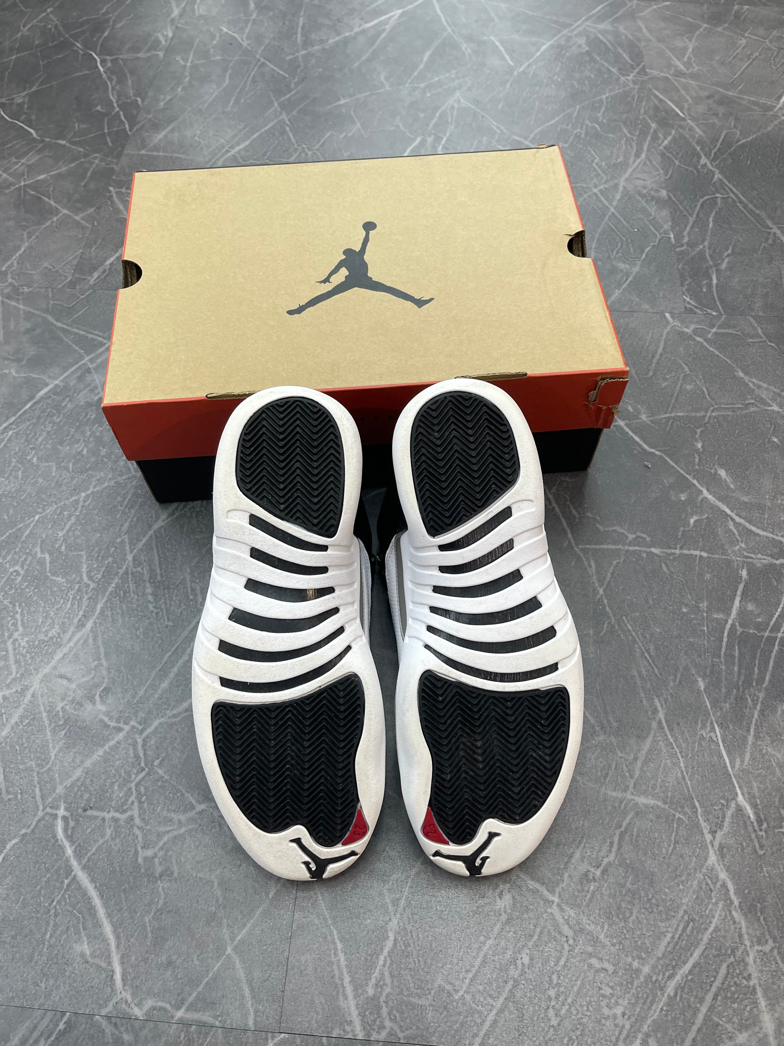 Jordan 12 “Playoffs”