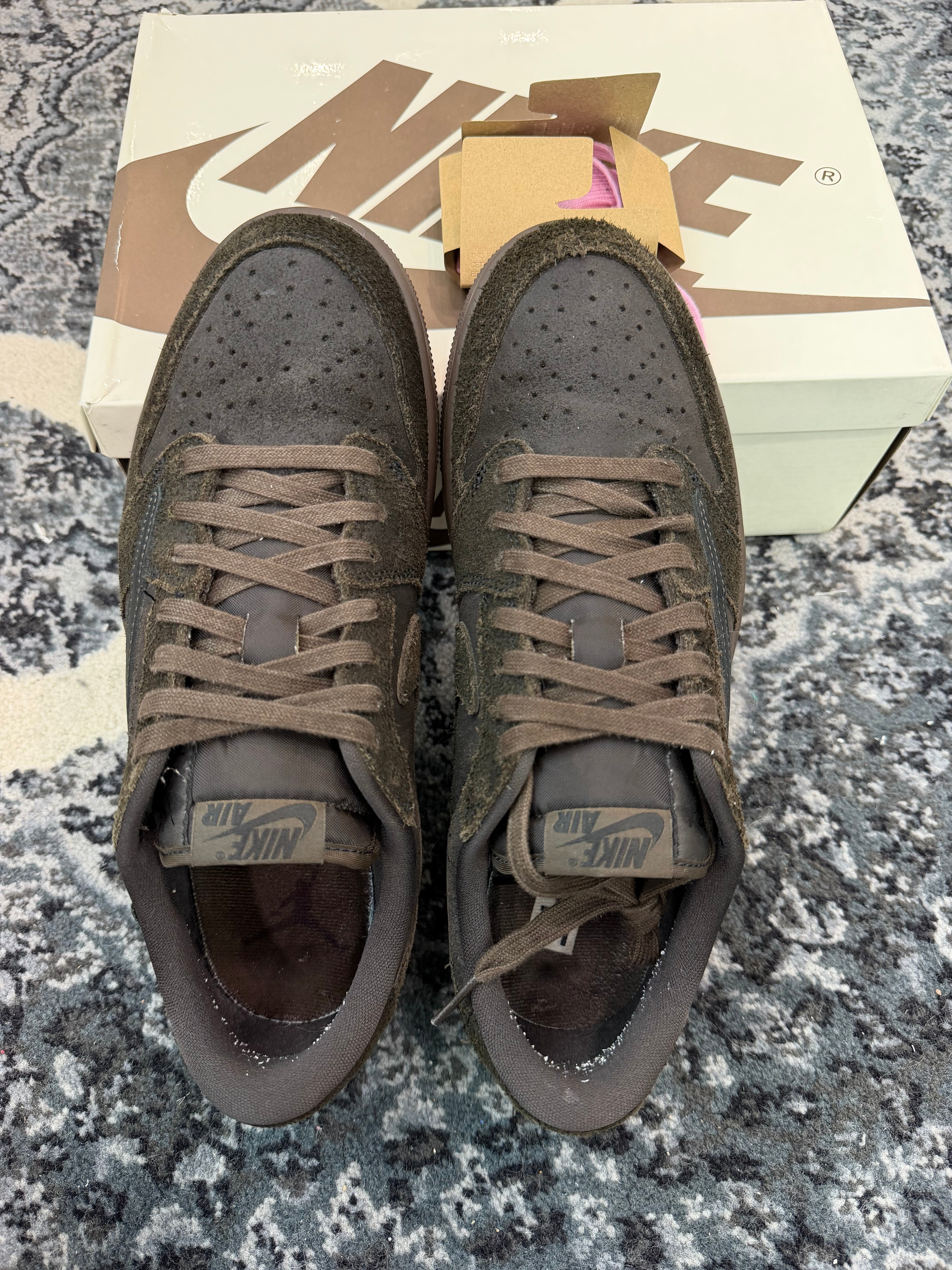 Jordan 1 Low x Travis Scott “Velvet Brown”