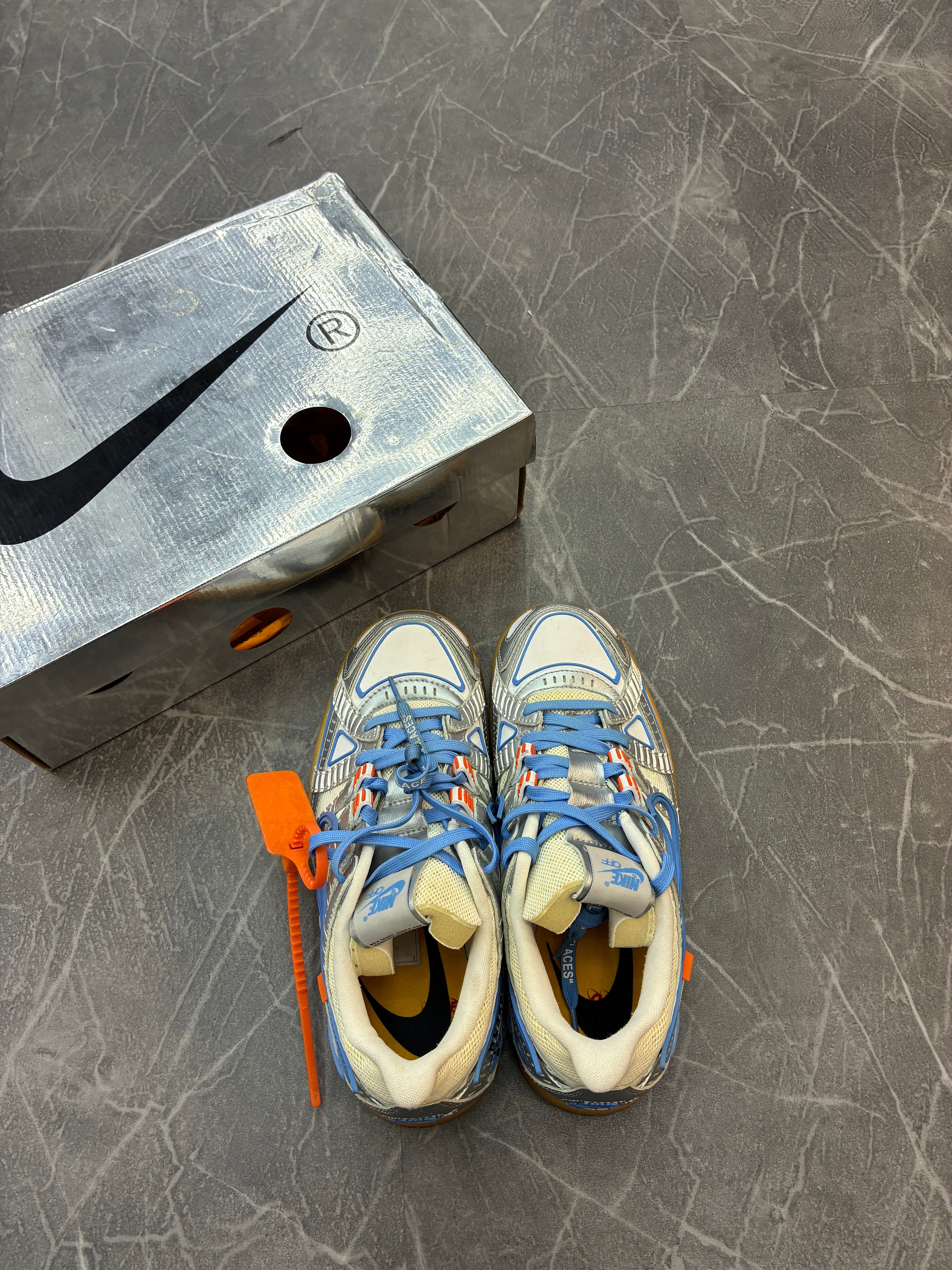 Off-White Nike Rubber Dunk “UNC”