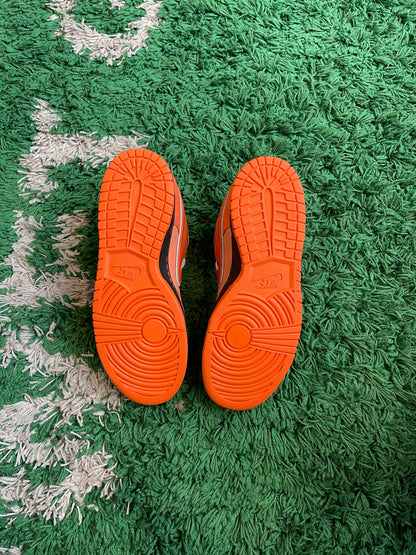 Nike SB Dunk Low “Orange Lobster”