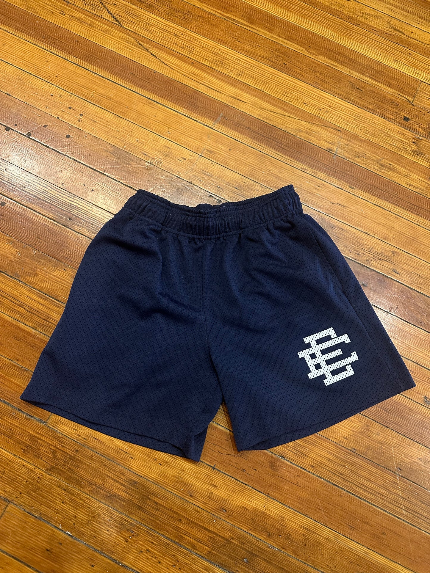 Eric Emanuel Shorts “Navy / White”