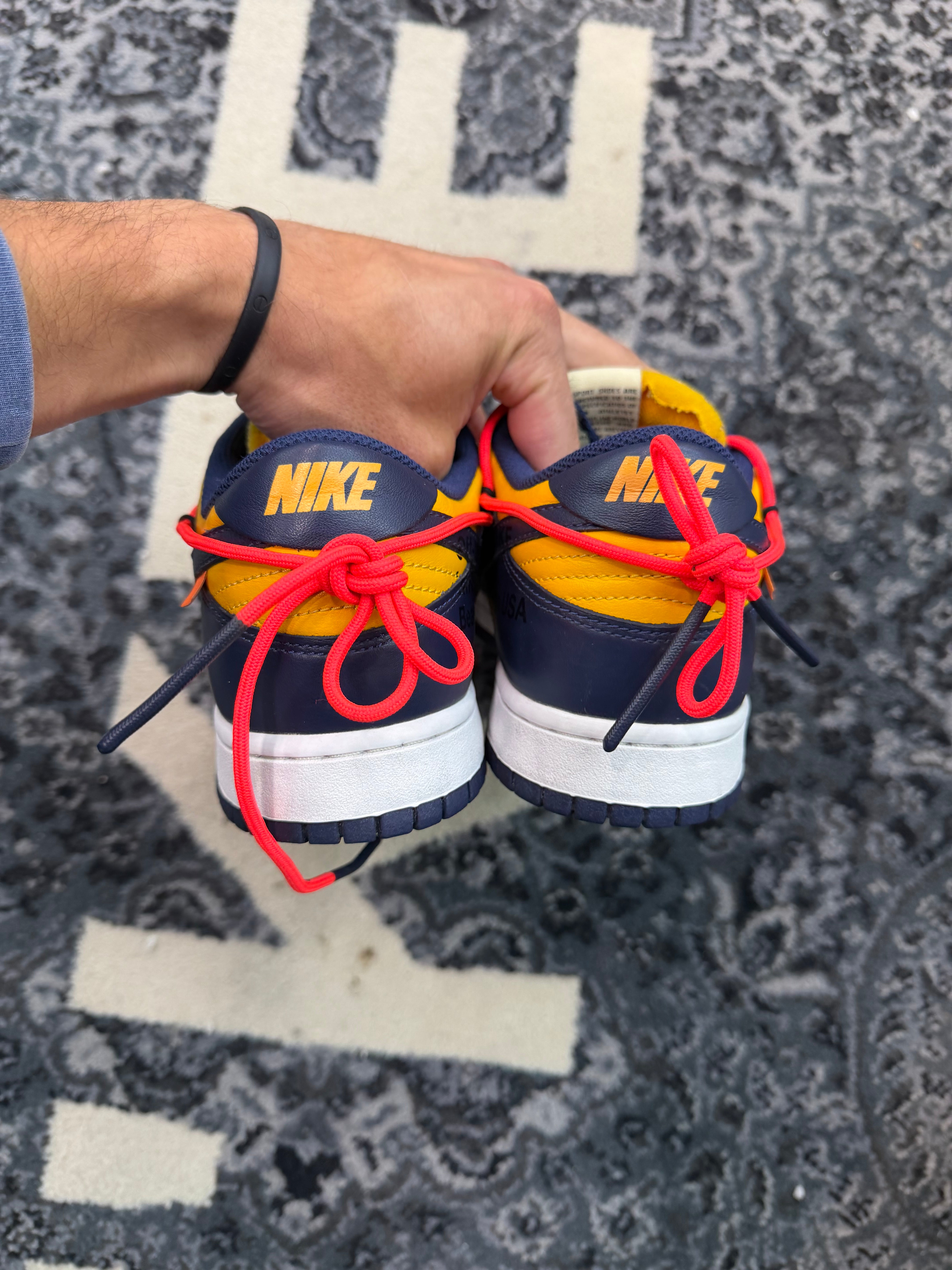 Nike Dunk Low Off White “Michigan”