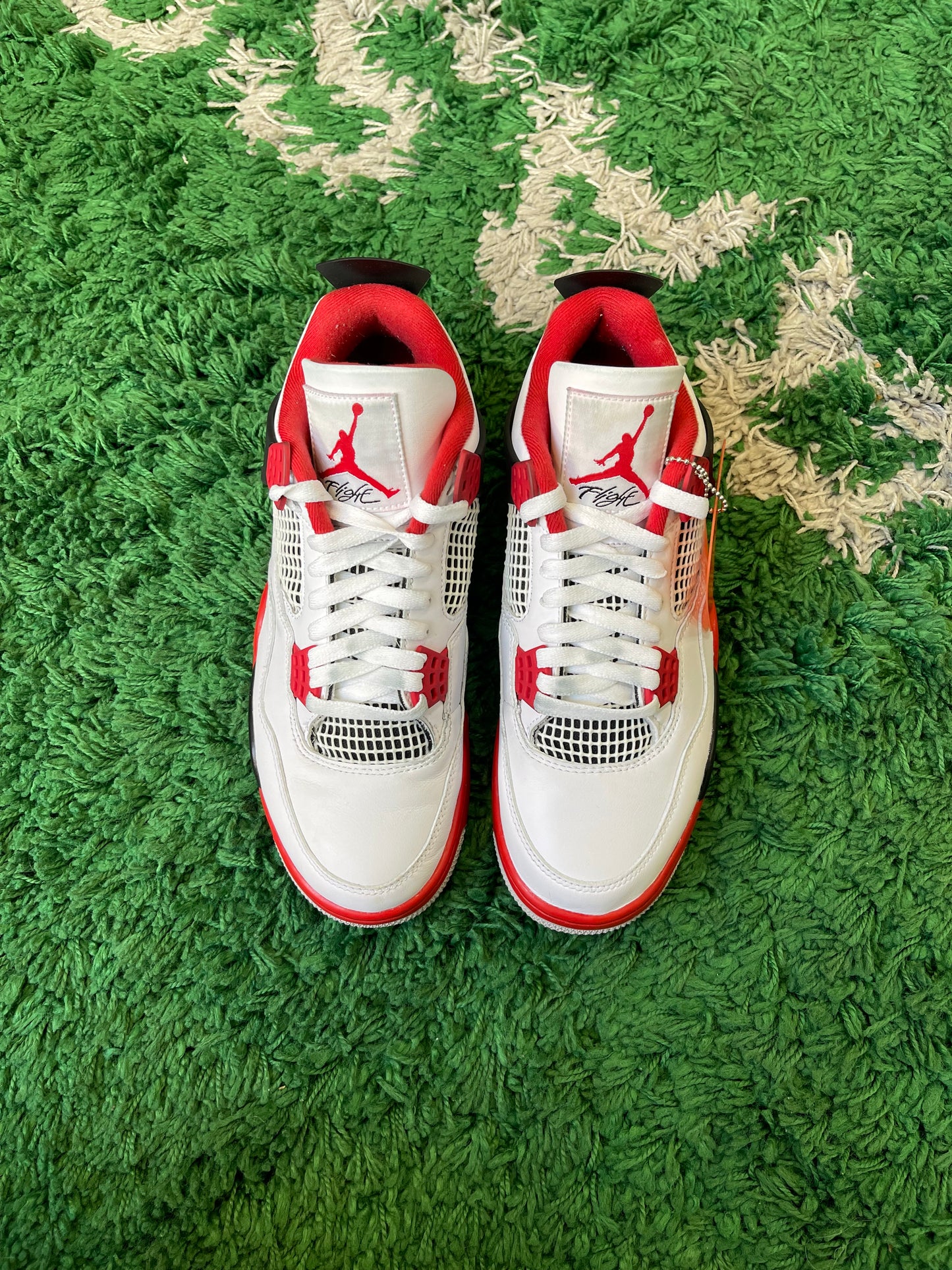 Jordan 4 “Fire Red”