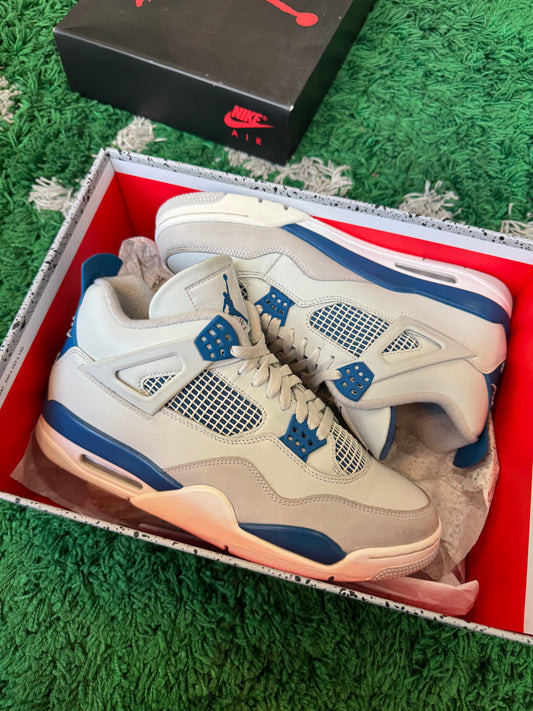 Jordan 4 “Military Blue”