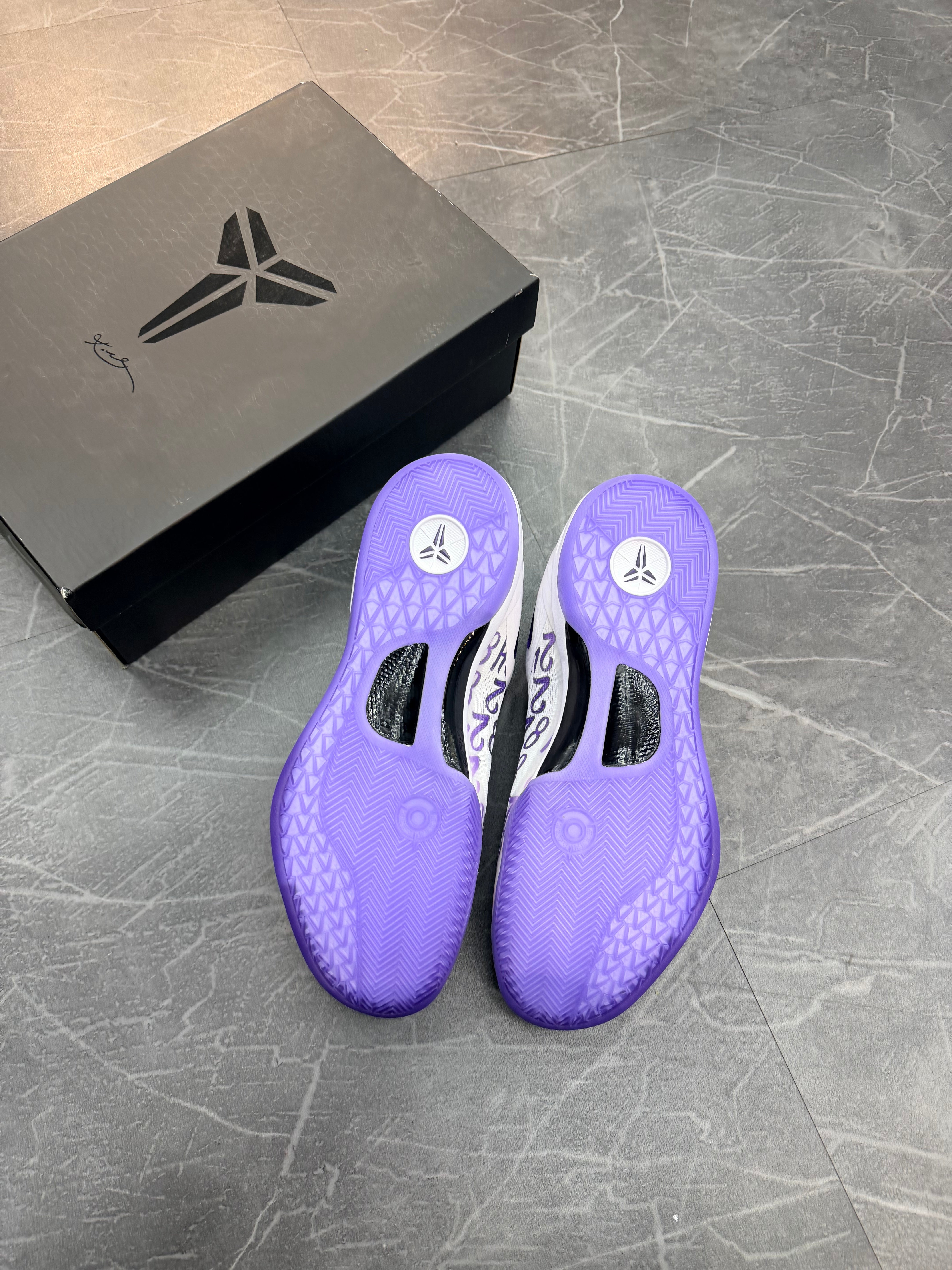 Kobe 8 Protro “Court Purple”