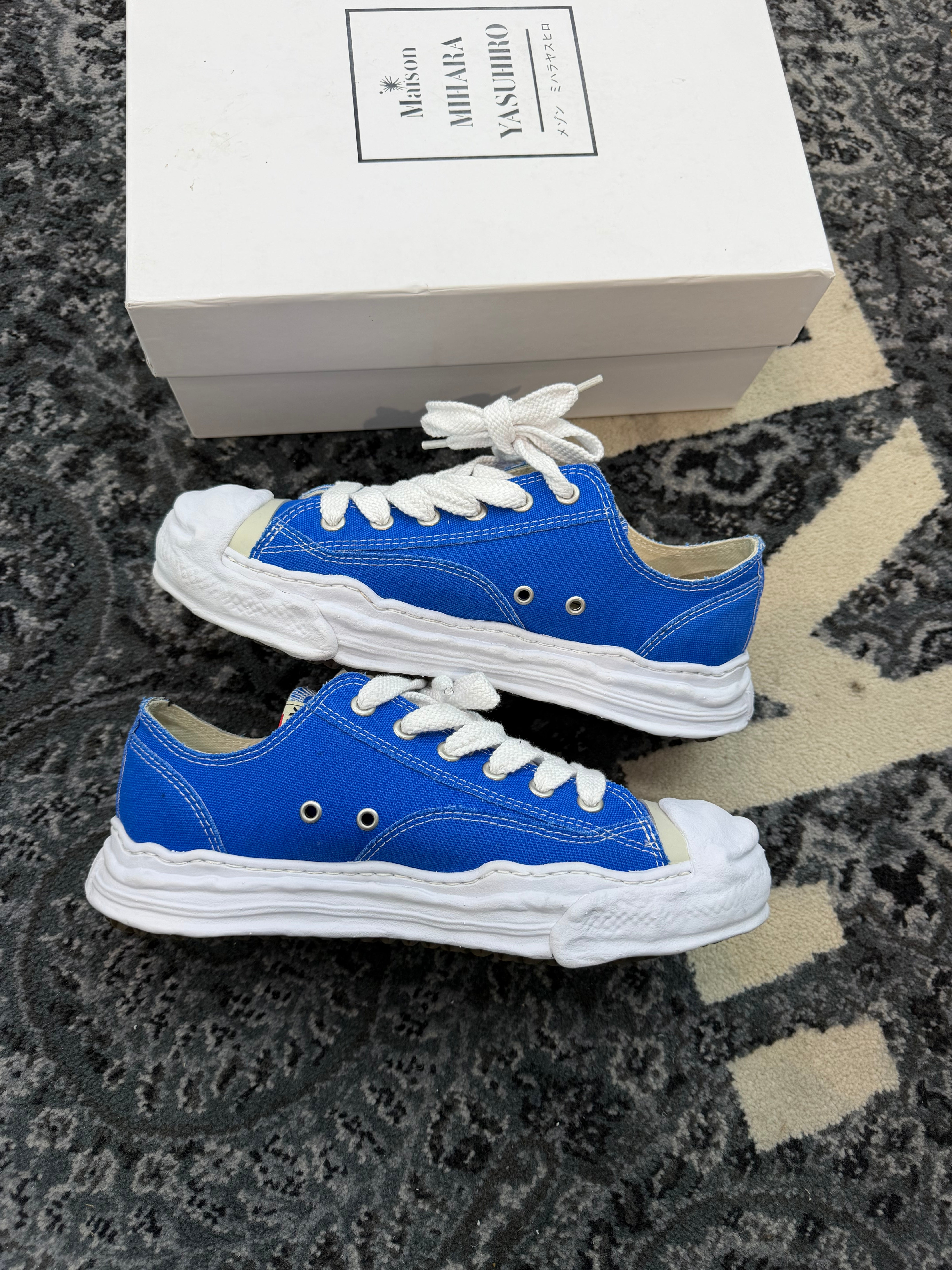 Maison Mihara Sneaker Low “Blue”
