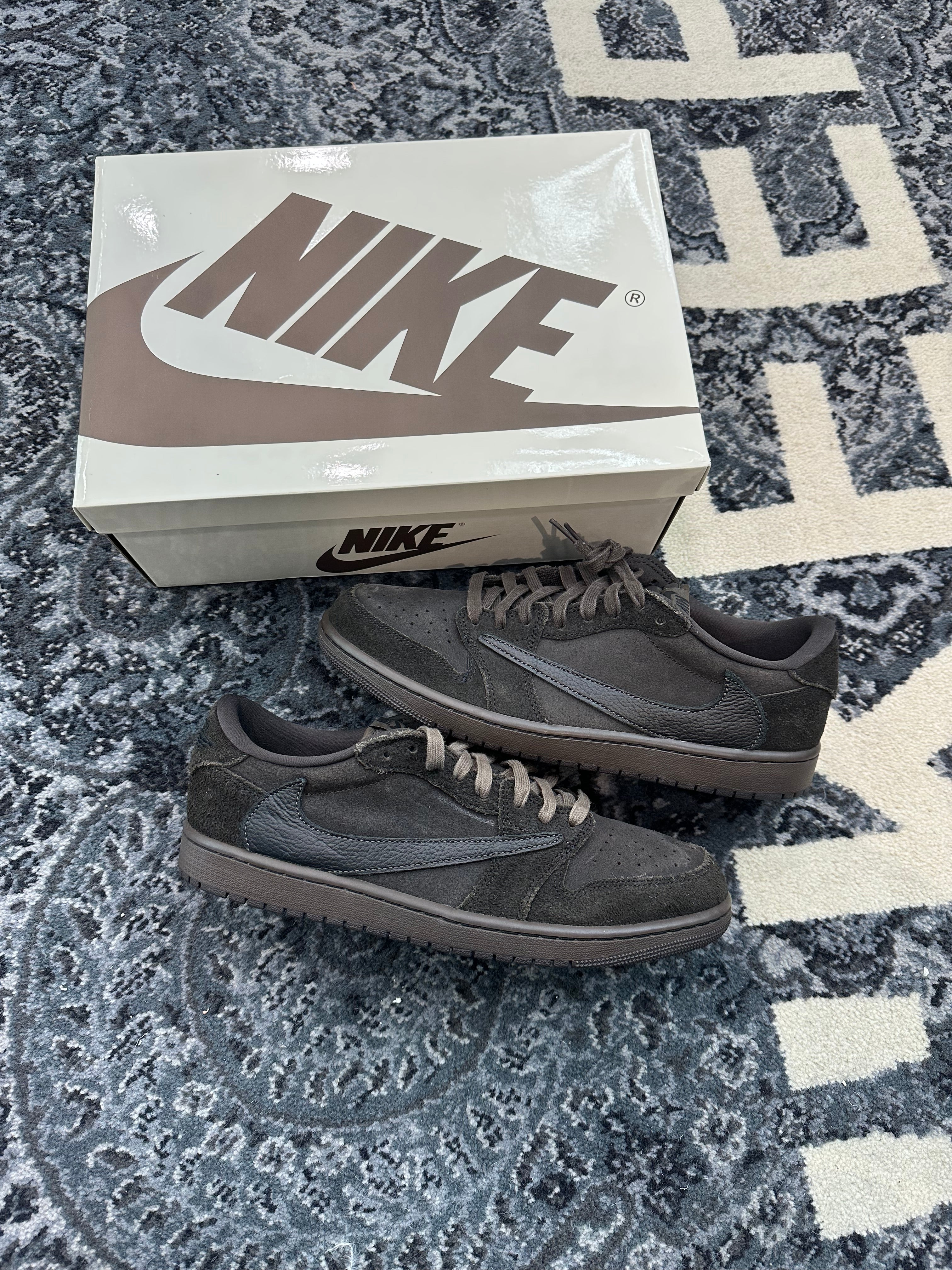 Jordan 1 Low Travis Scott “Velvet Brown”