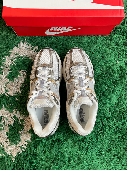 Nike Vomero “Platinum Tint”