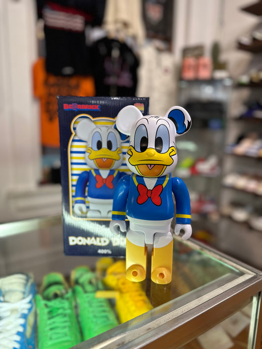 BearBrick 400% “Donald Duck”