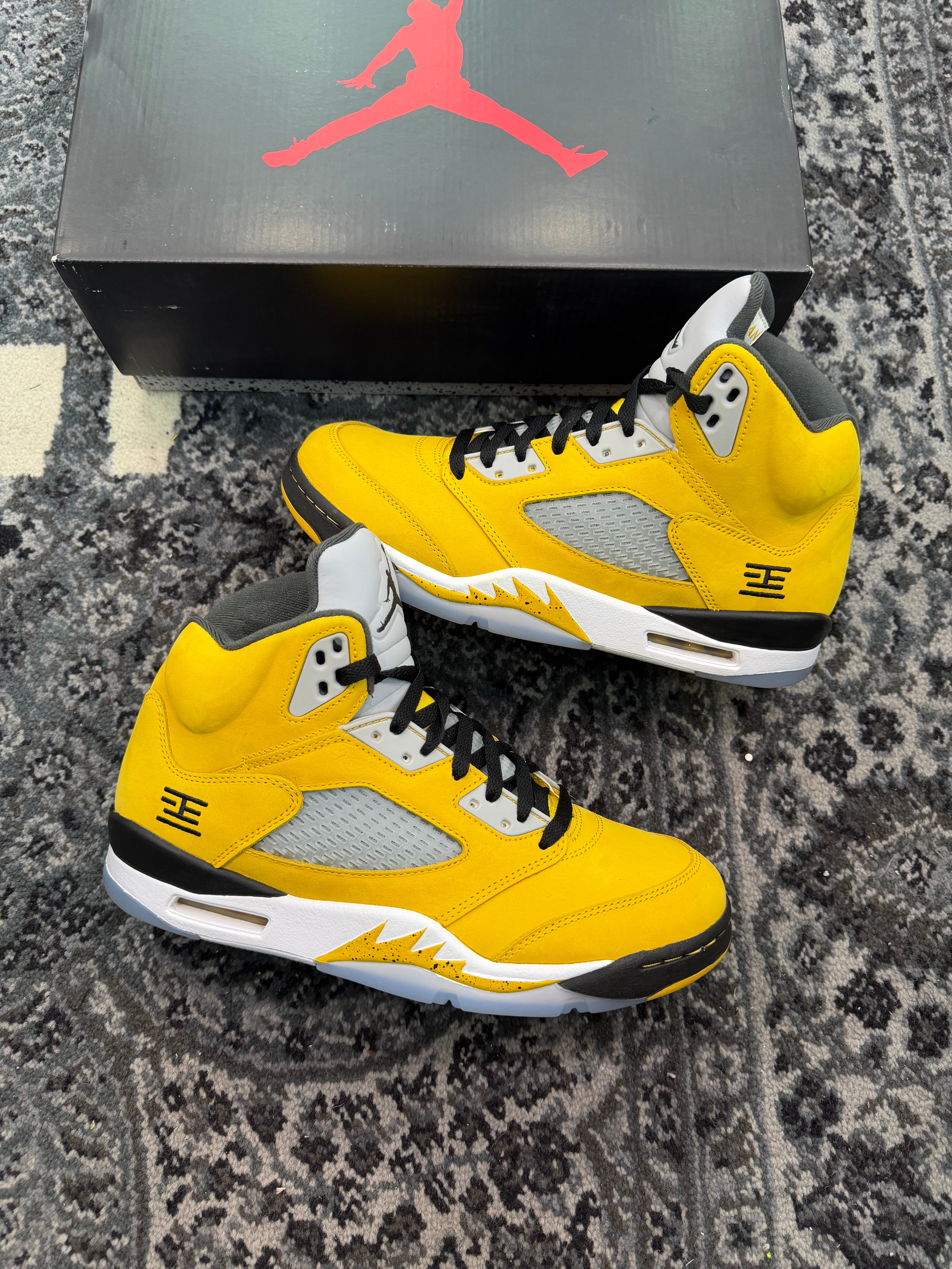 Jordan 5 “Tokyo”