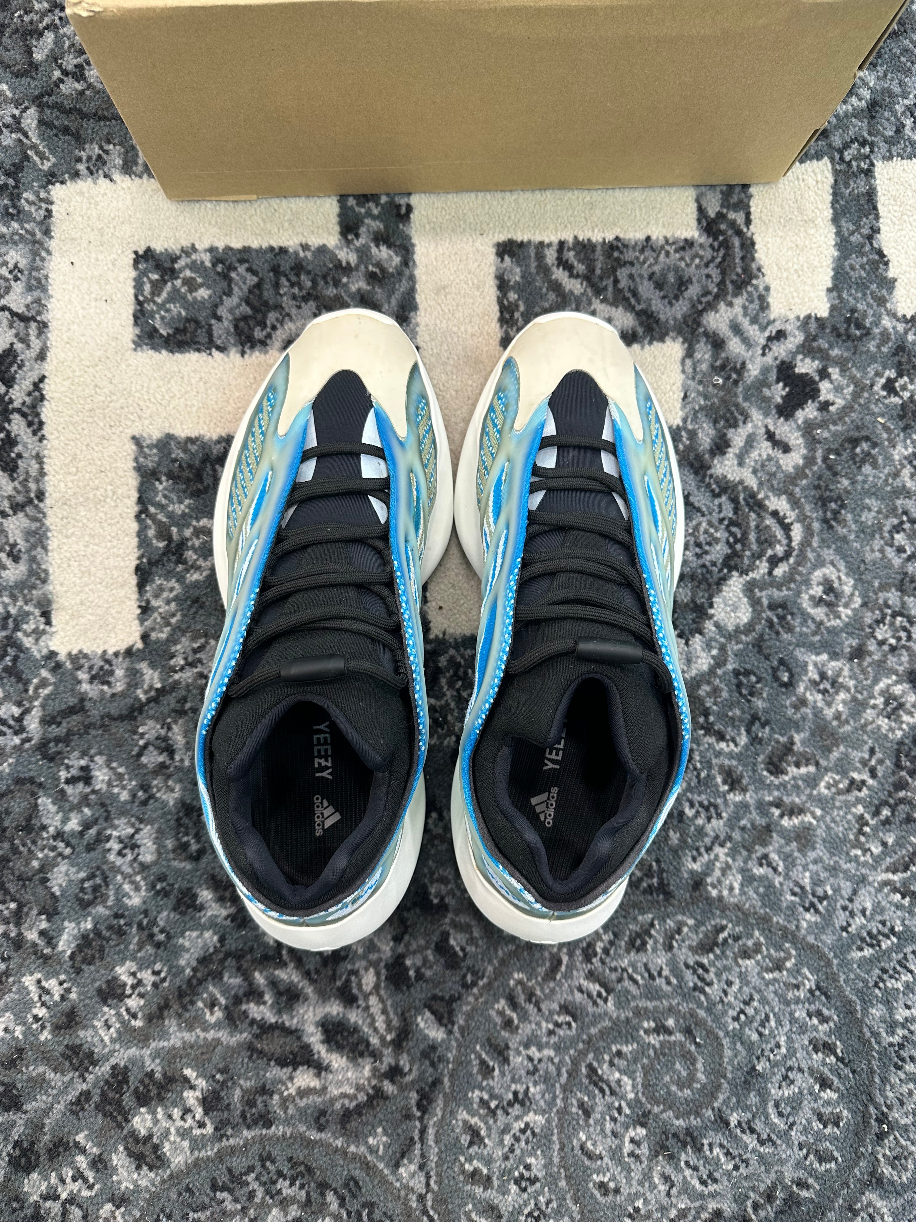 Yeezy 700 “Arzareth”