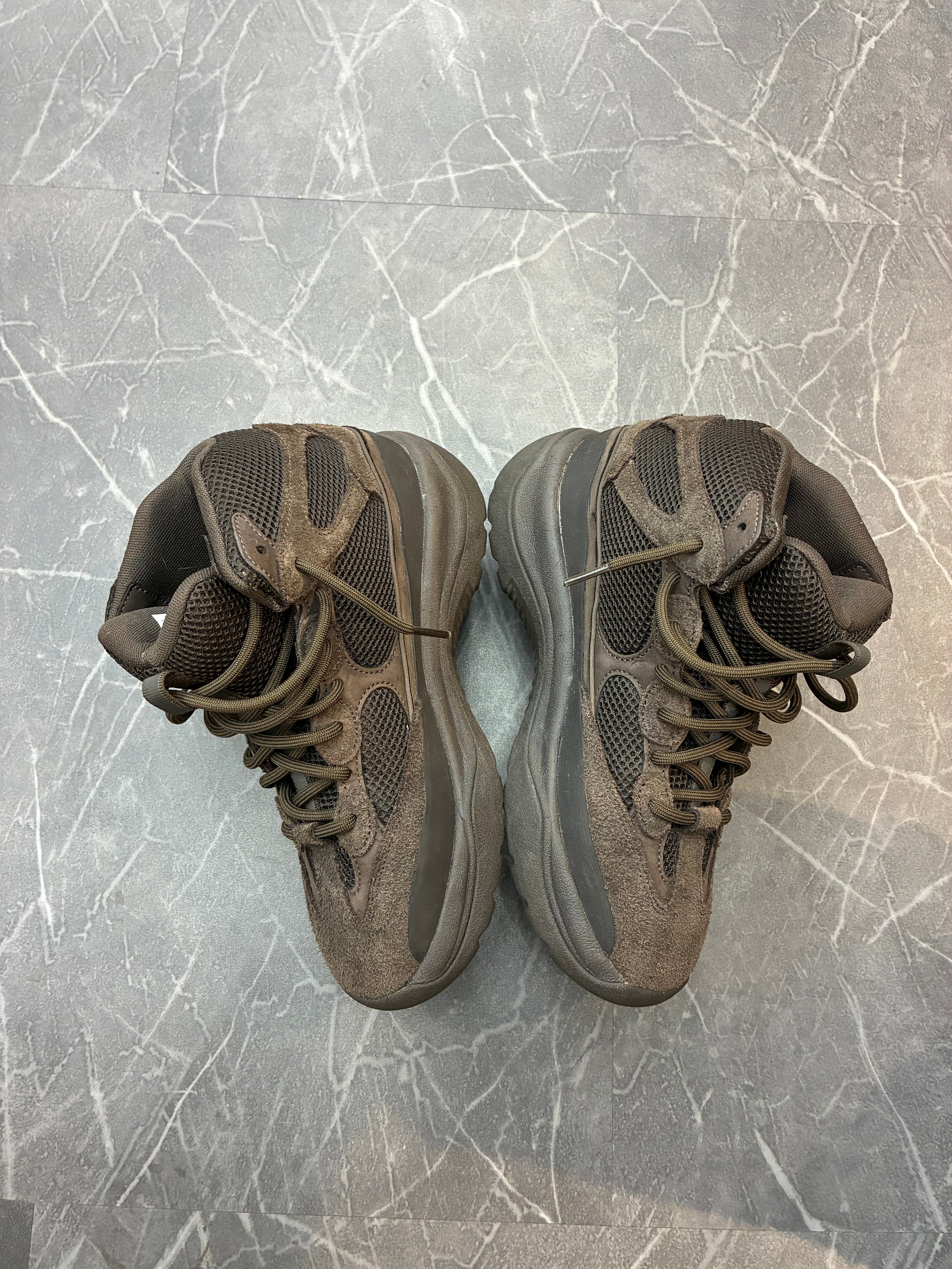 Yeezy Desert Boot “Oil”