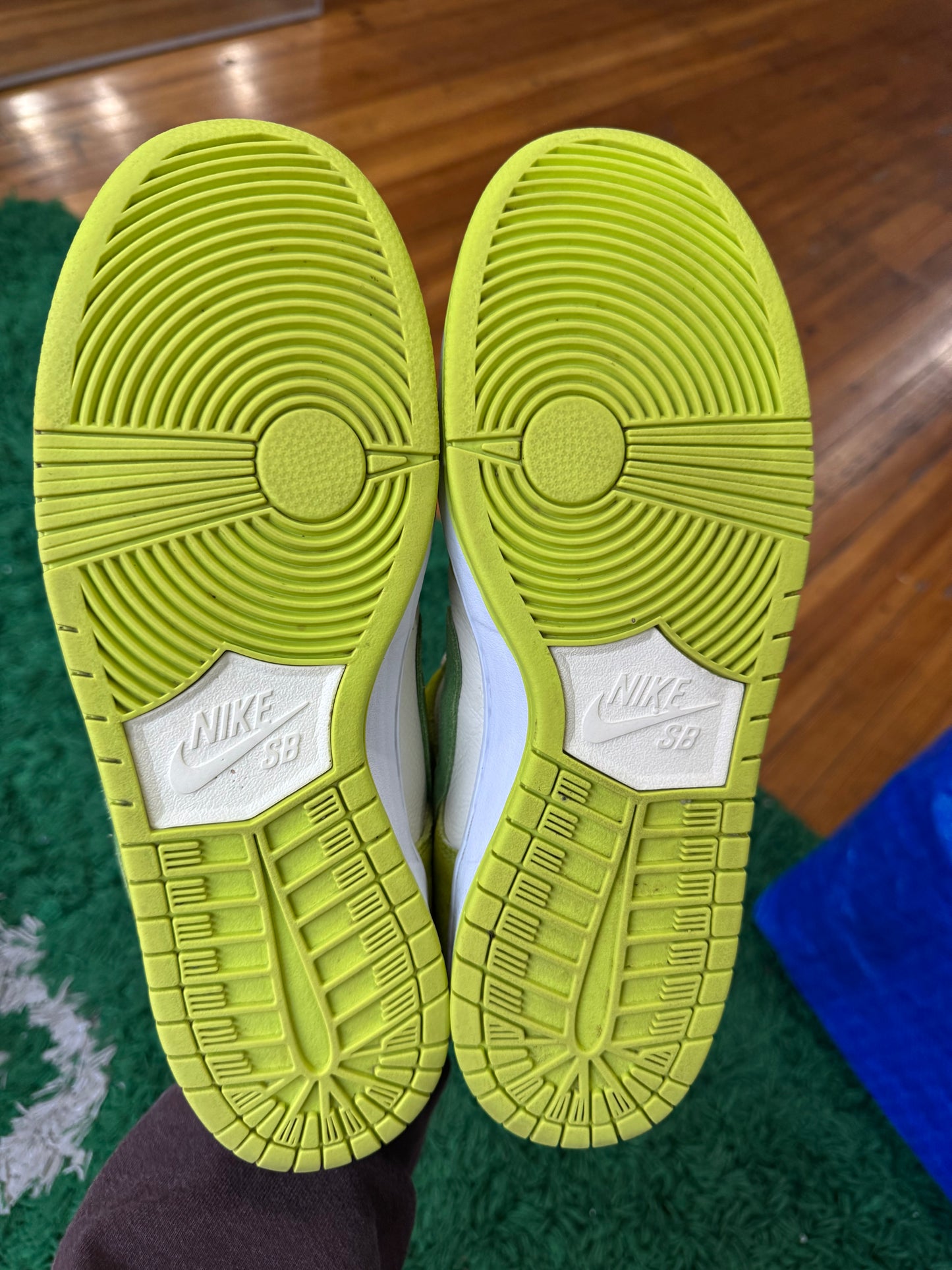 Nike Dunk Low SB “Green Apple”