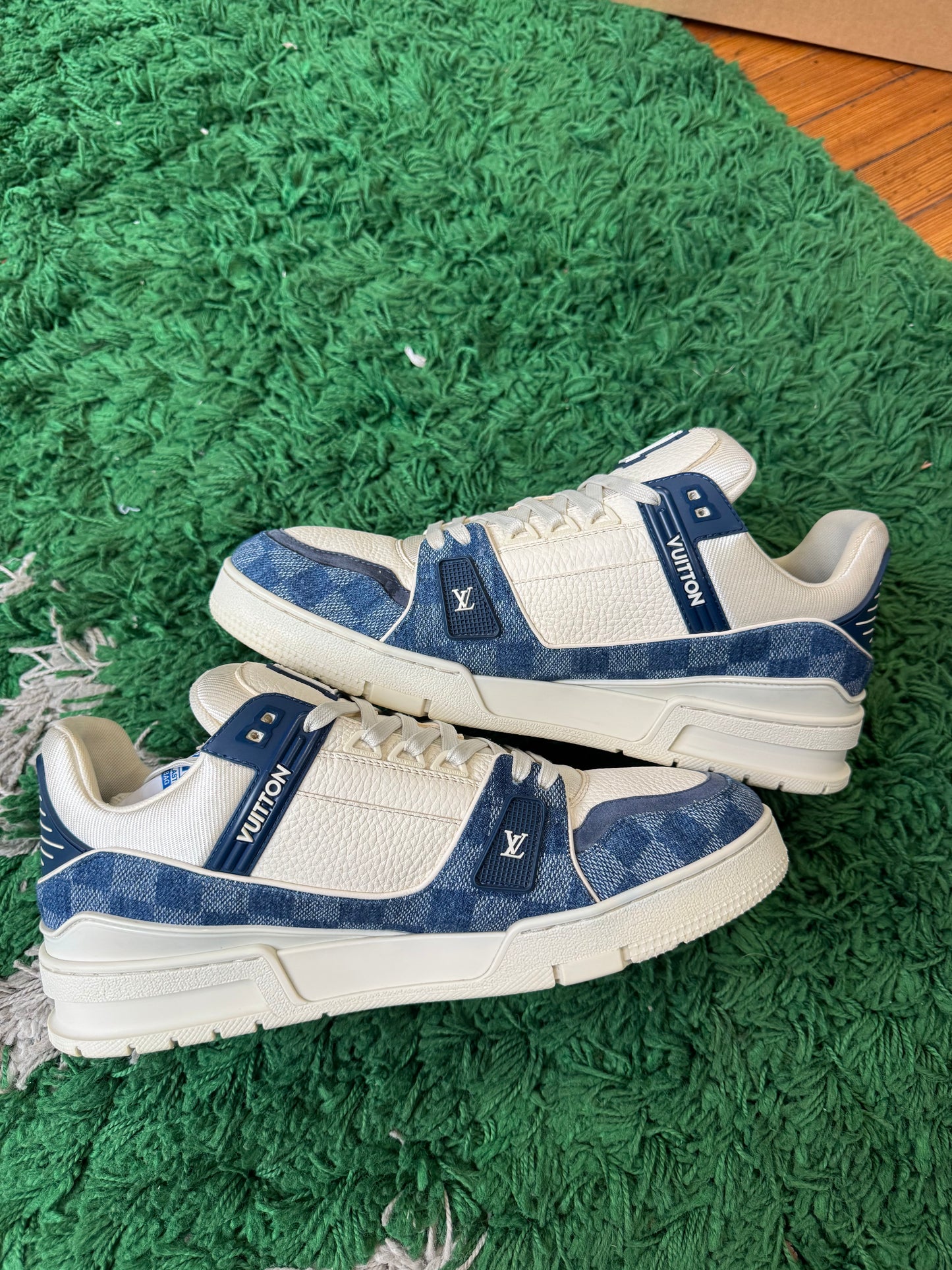 Louis Vuitton Trainer “White Denim”