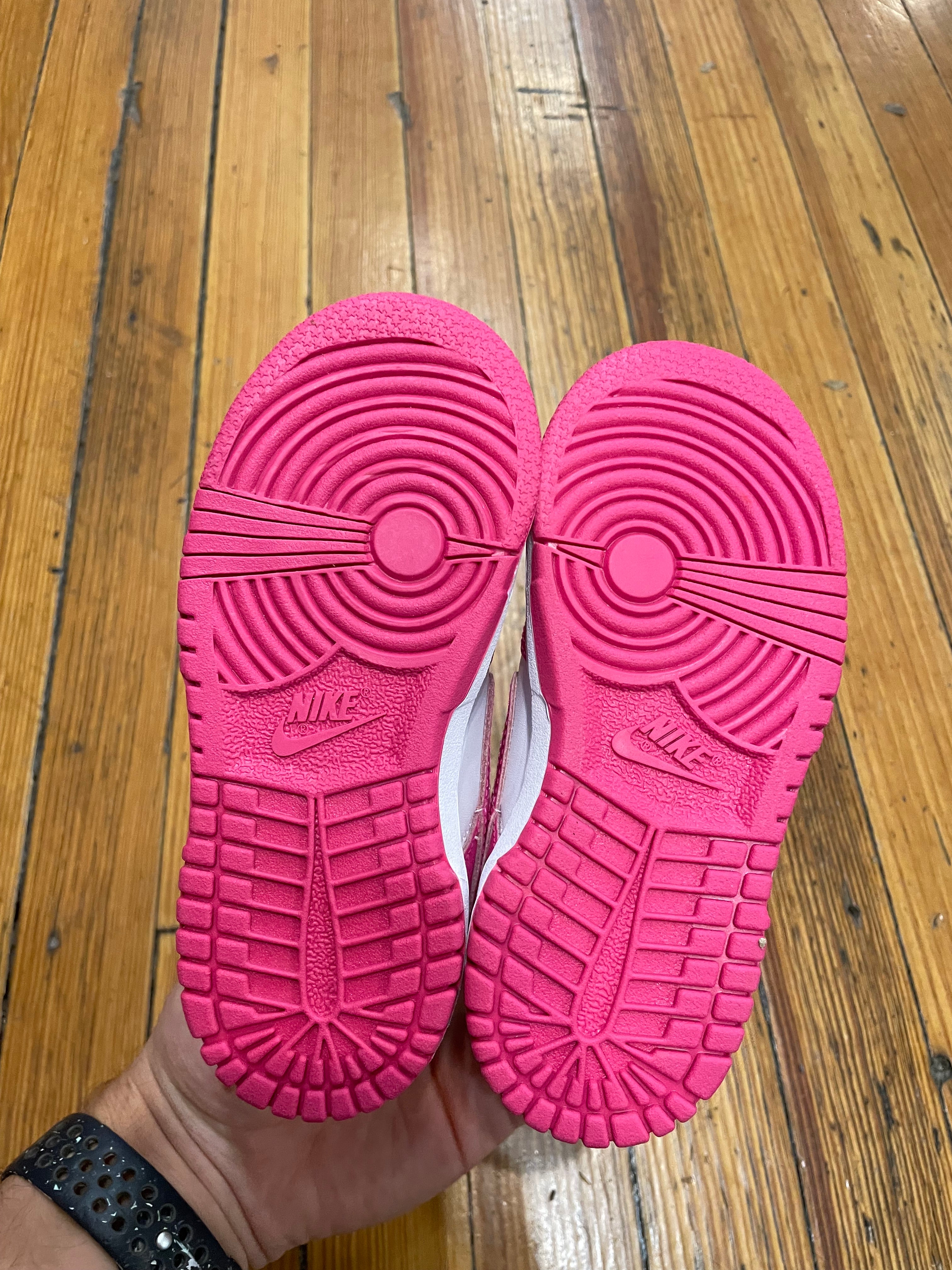 Nike Dunk Low “Laser Fuschia”