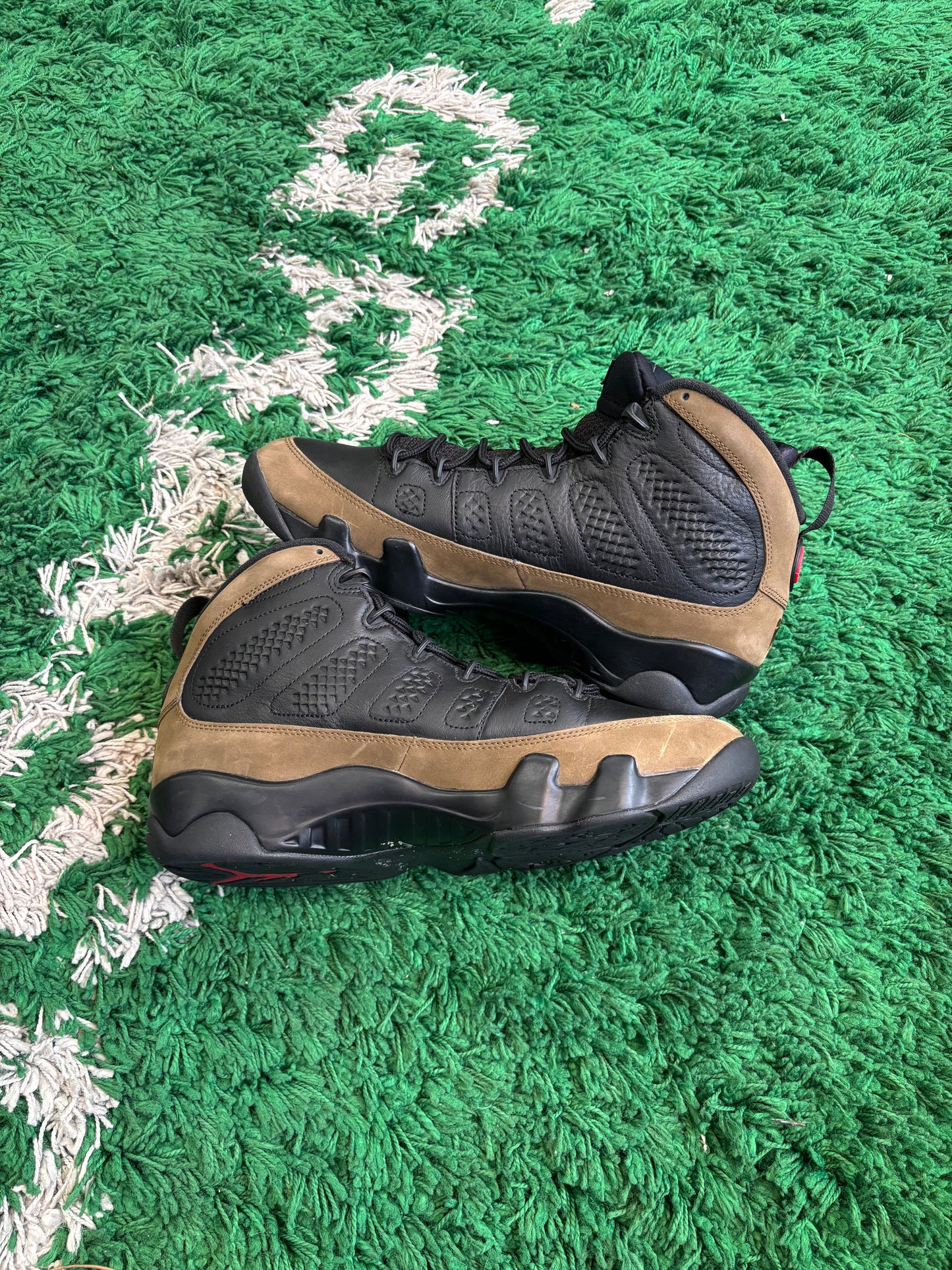 Jordan 9 “Olive”