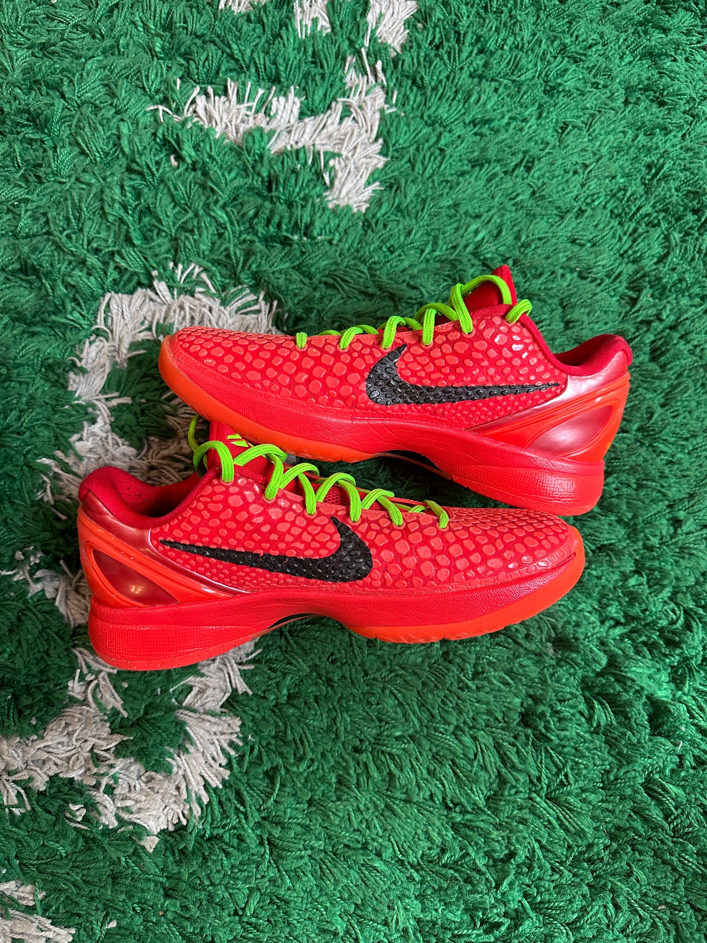 Nike Kobe 6 Protro “Reverse Grinch”