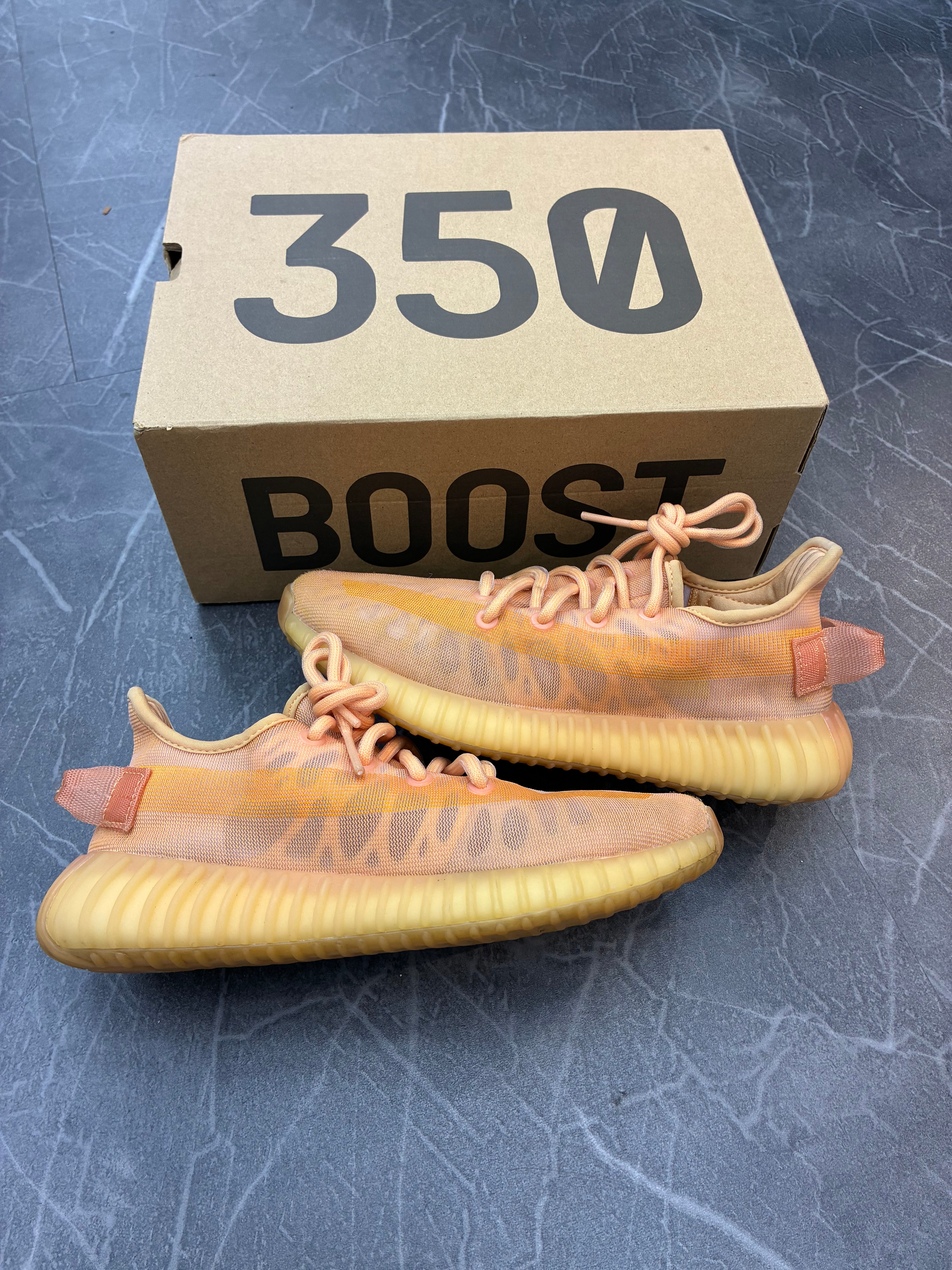Yeezy Boost 350 “Mono Clay”