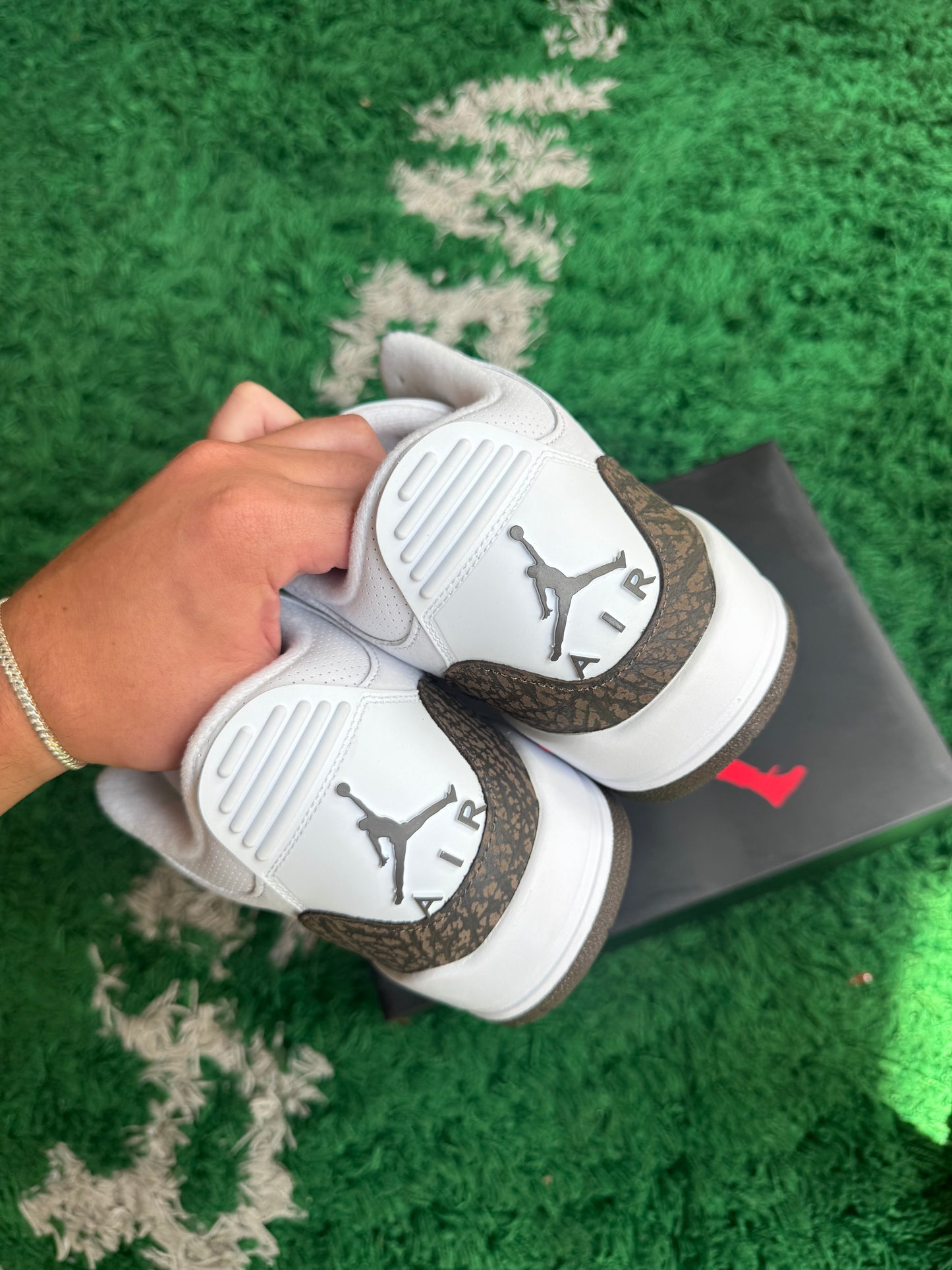 Jordan 3 Mocha (2018)