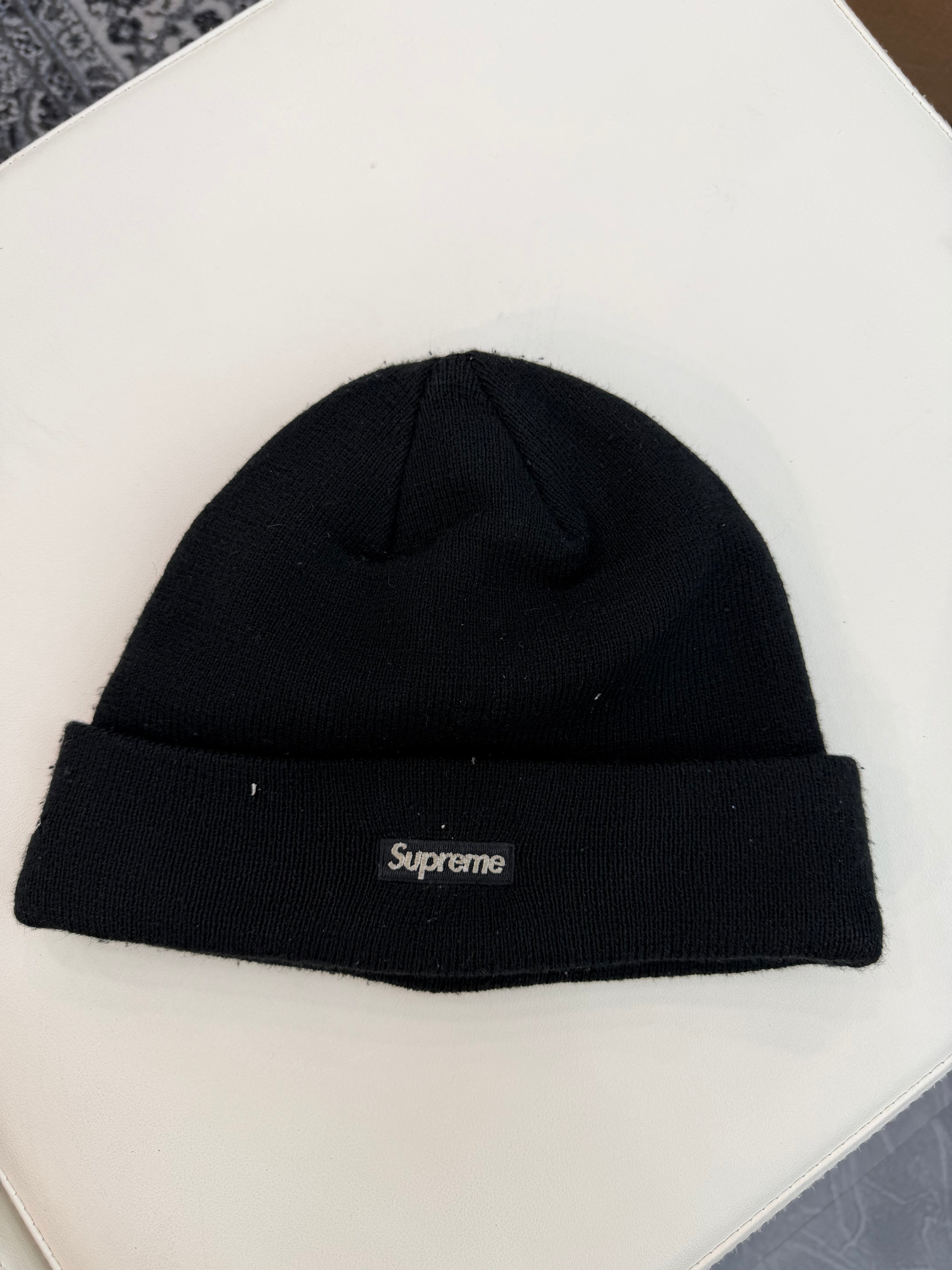 Supreme New Era Snow S Beanie Black