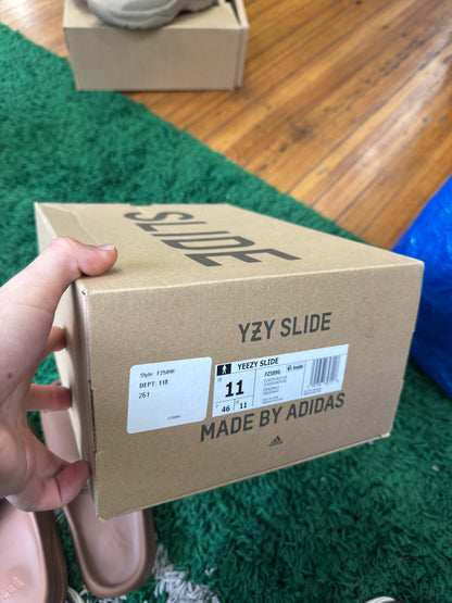 Yeezy Slides “Flax”