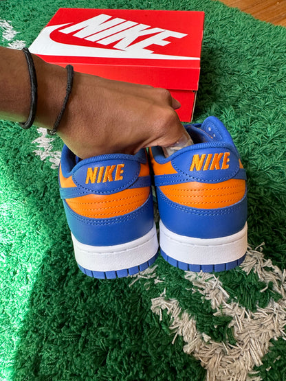 Nike Dunk Low “Knicks”