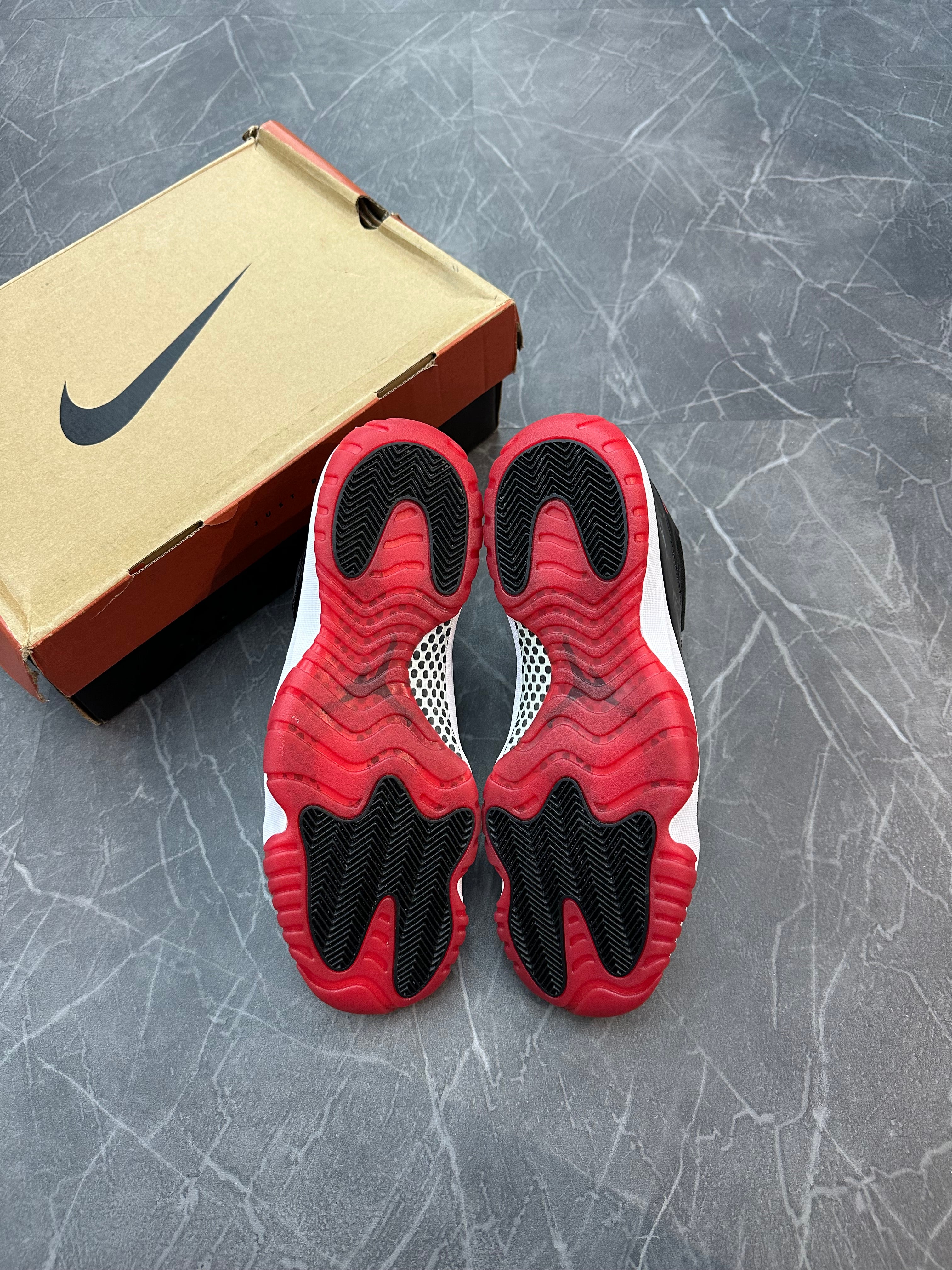 Jordan 11 “Playoff Bred” (2019)