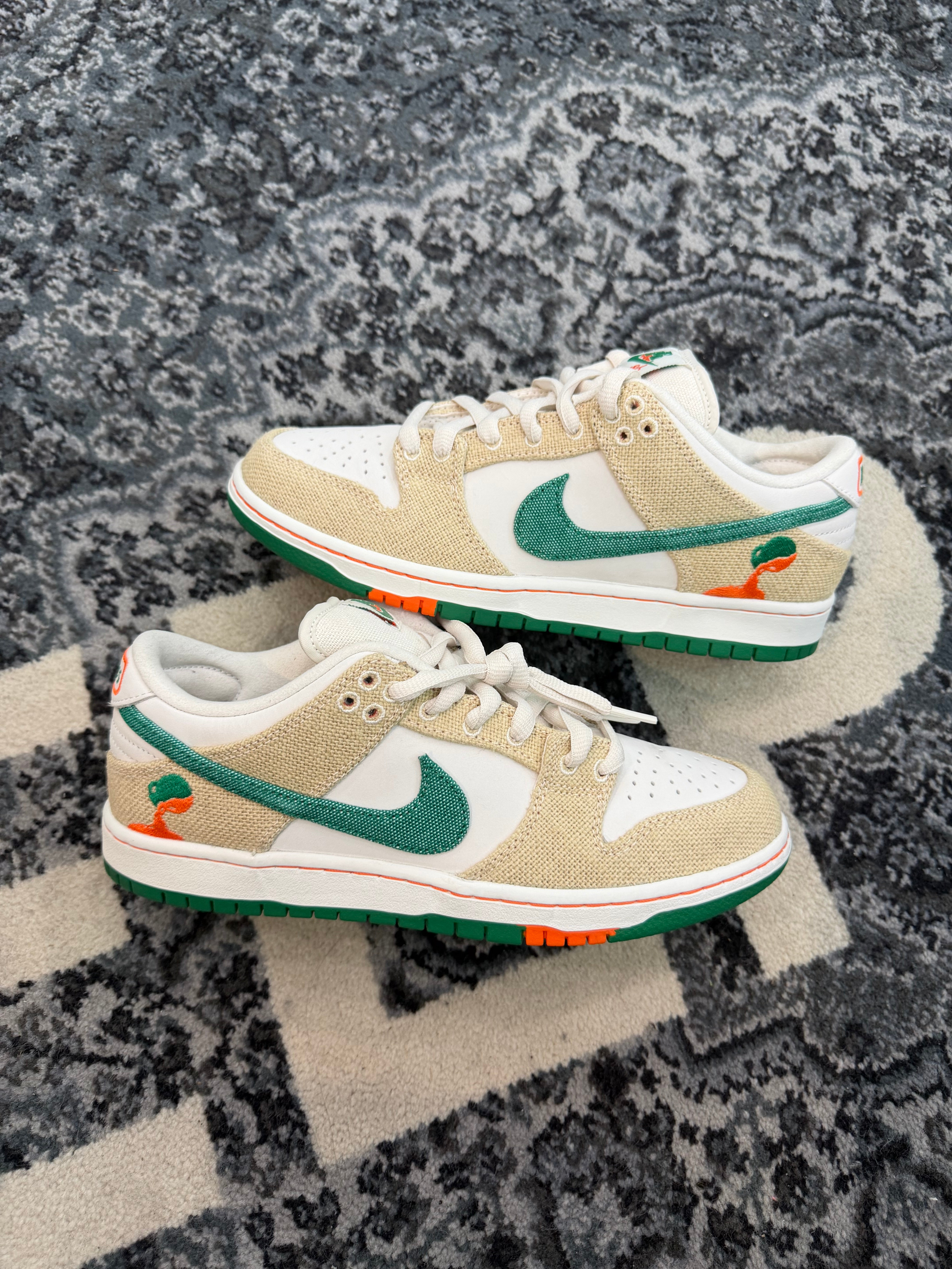 Nike SB Dunk Low “Jarrito”