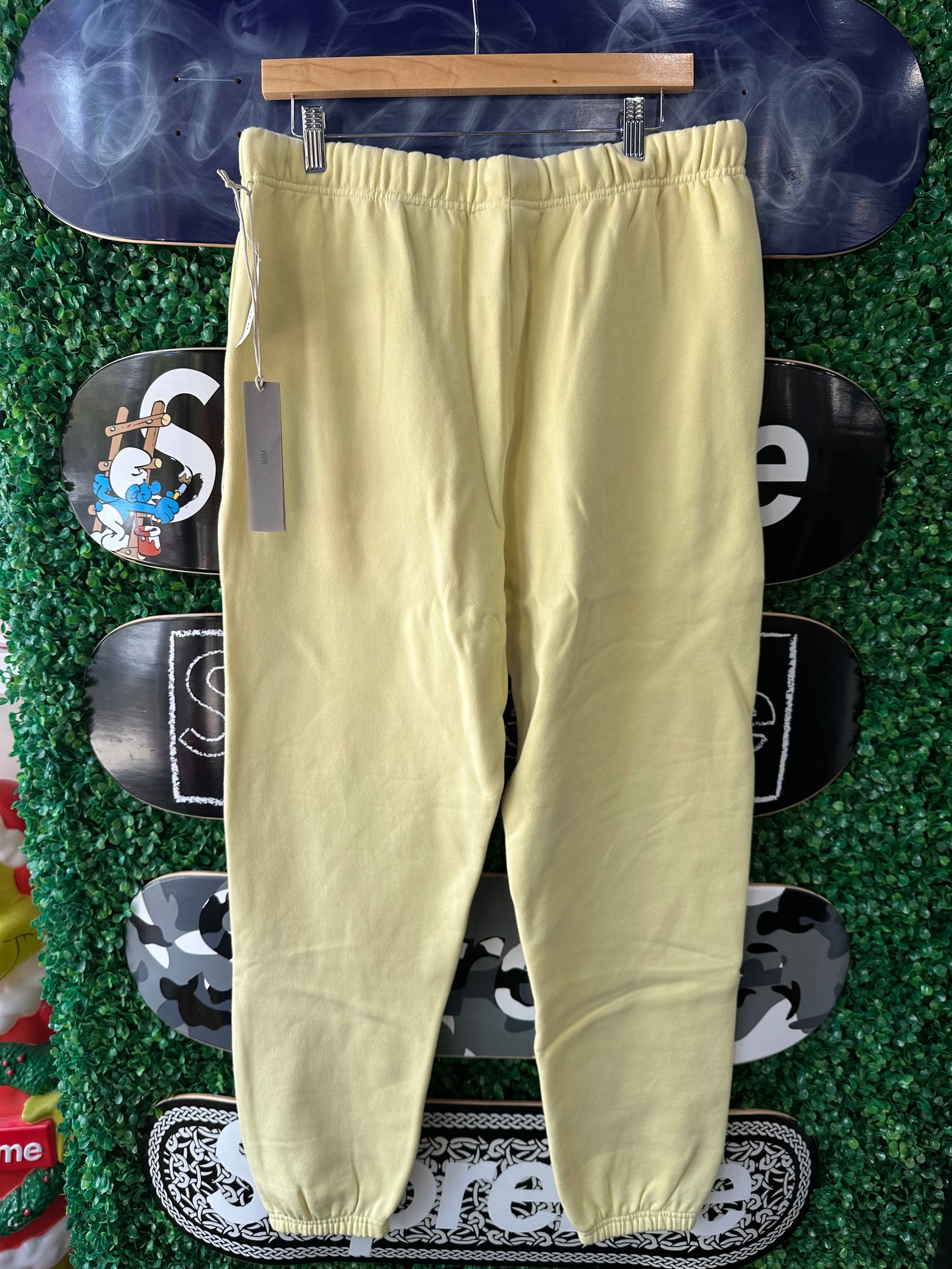 Essentials Sweatpants “Canary”