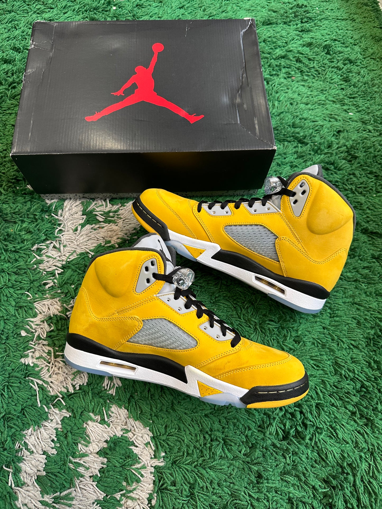Jordan 5 “Tokyo”