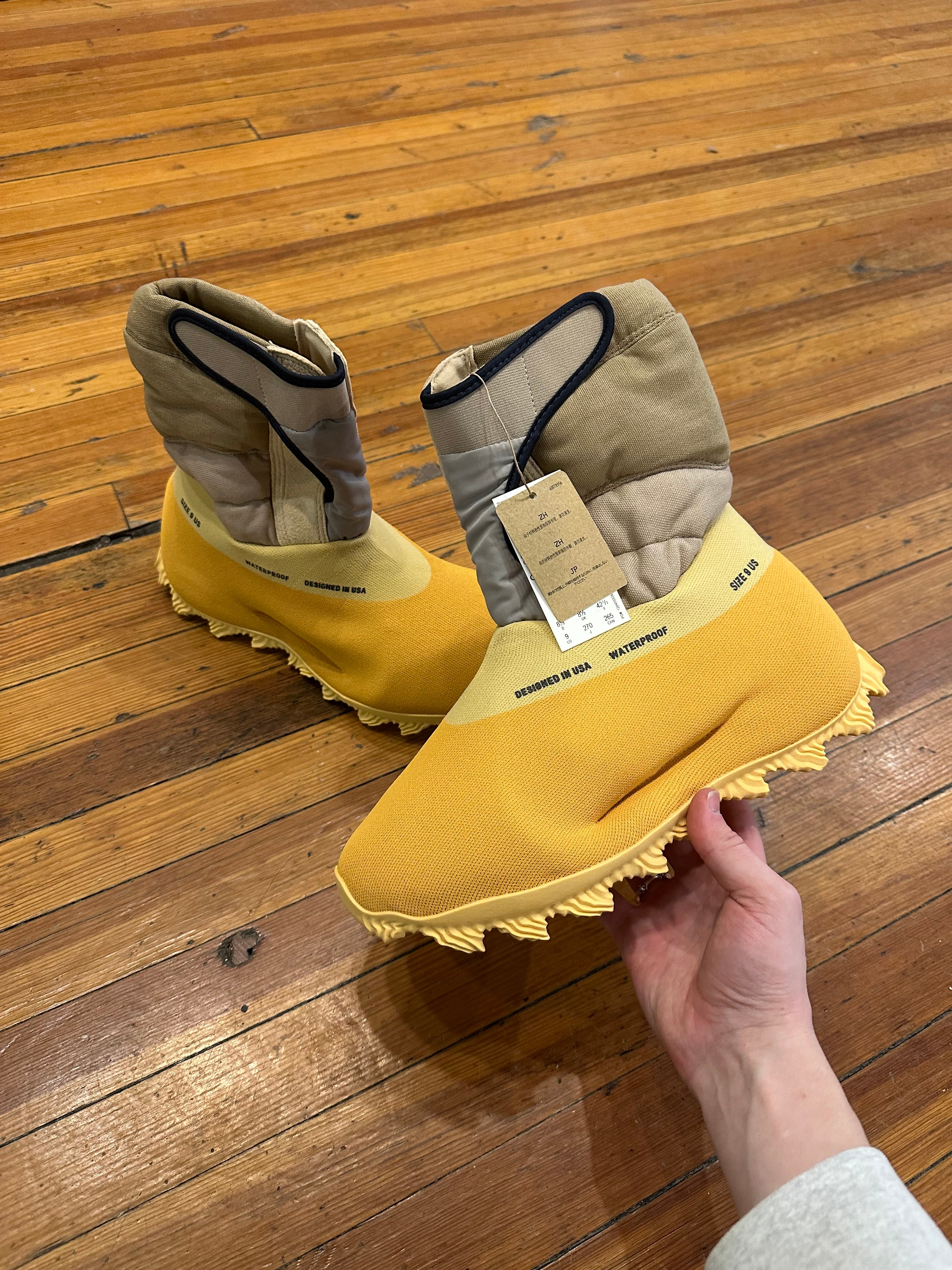 Yeezy Knit RNR Boot “Sulfur”