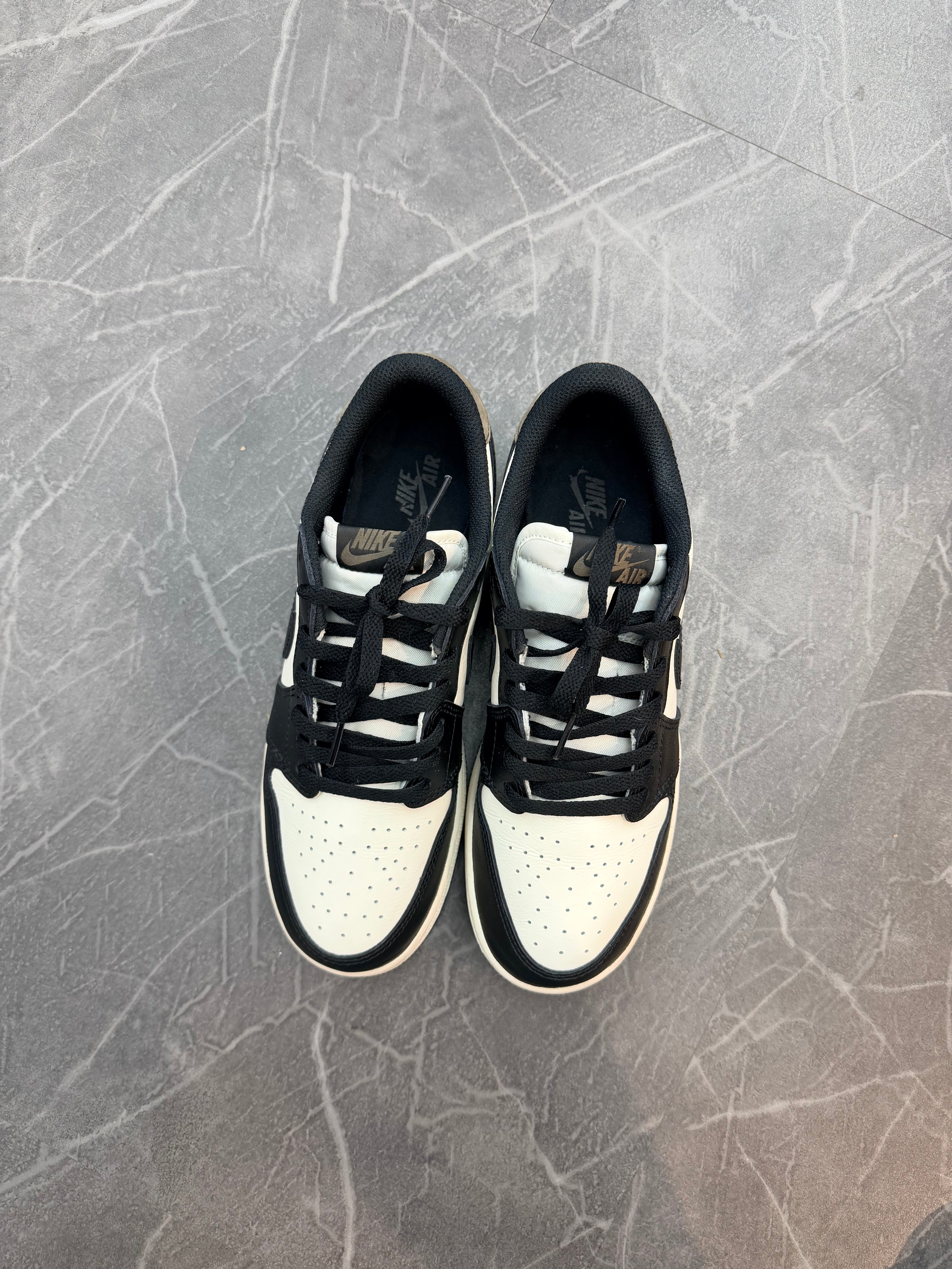 Jordan 1 Low “Mocha”