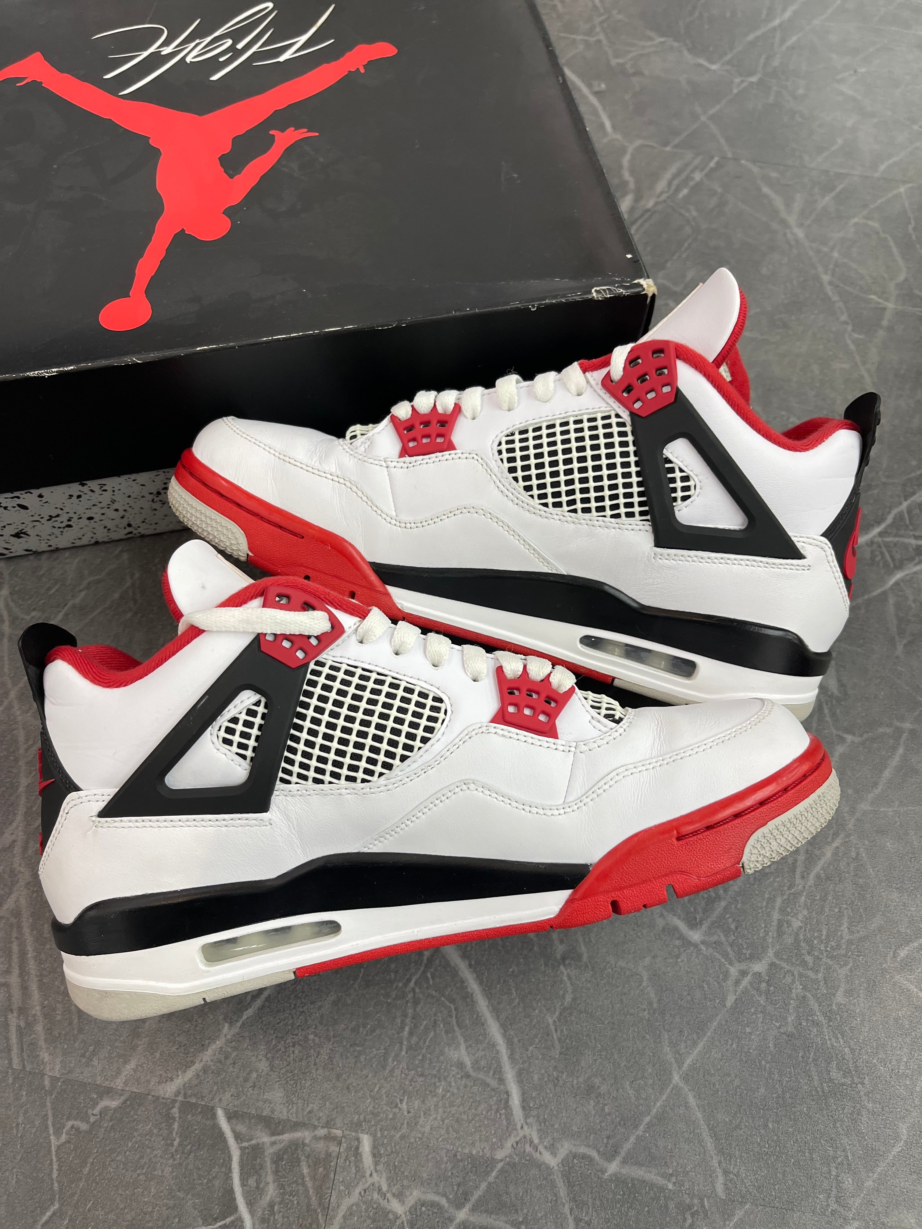 Jordan 4 “Fire Red” (2020)