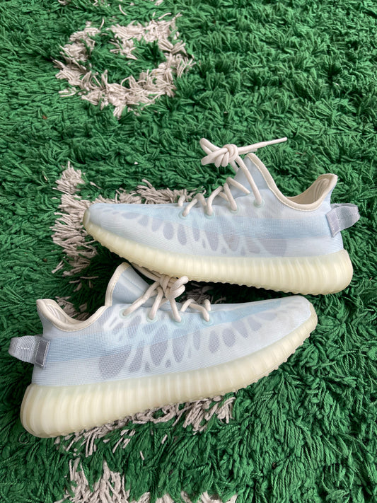 Yeezy 350 “Mono Ice”